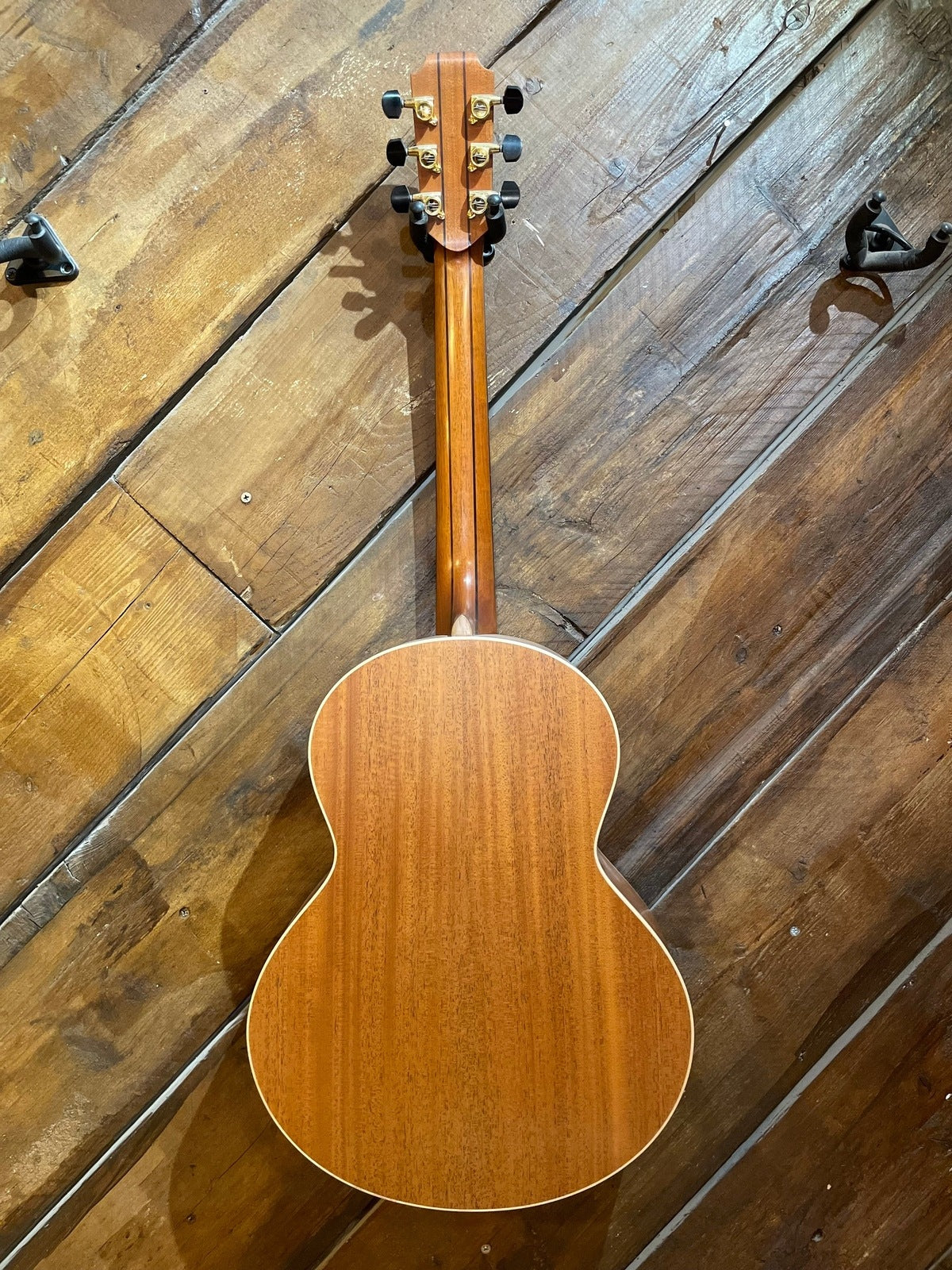 Lowden S-22