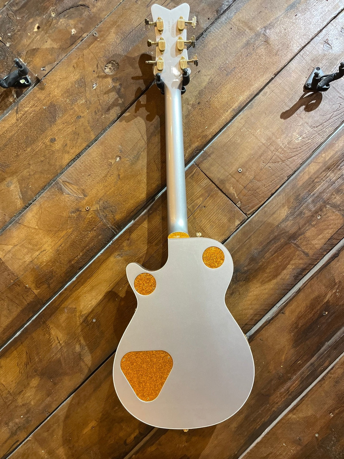 2020 Gretsch G6134 LTD Edition Penguin Firemist Silver