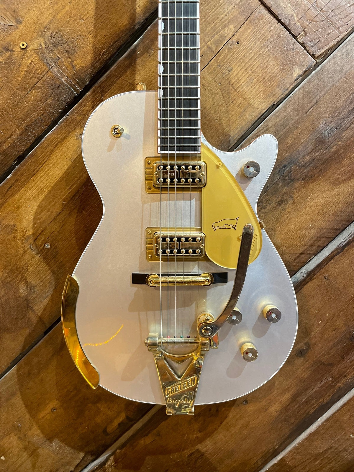 2020 Gretsch G6134 LTD Edition Penguin Firemist Silver