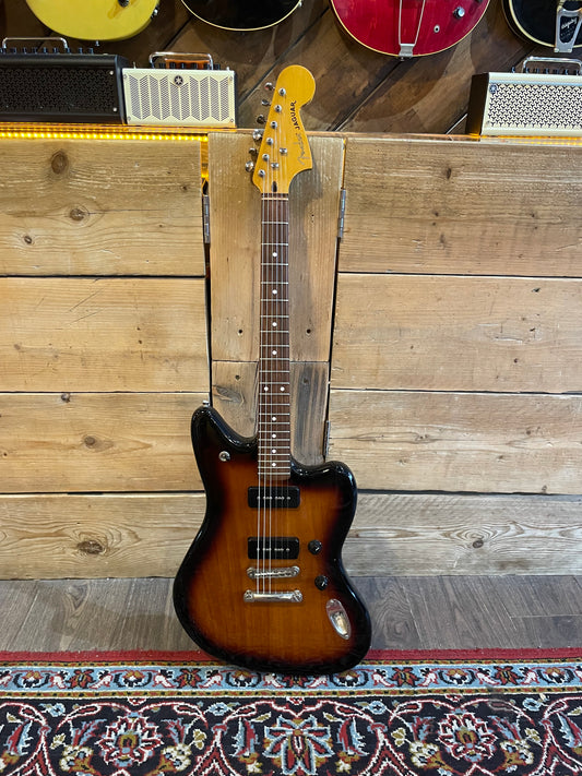 2011 Fender Modern Player Jaguar, Sunburst