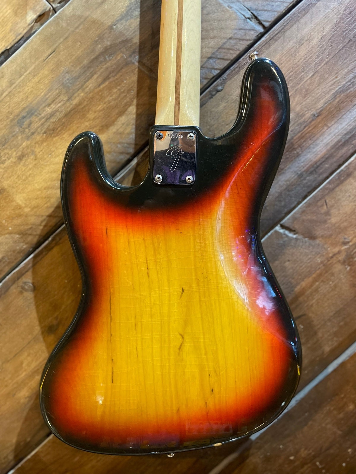 S/H 1972 Fender Jazz Bass, Three Tone Sunburst