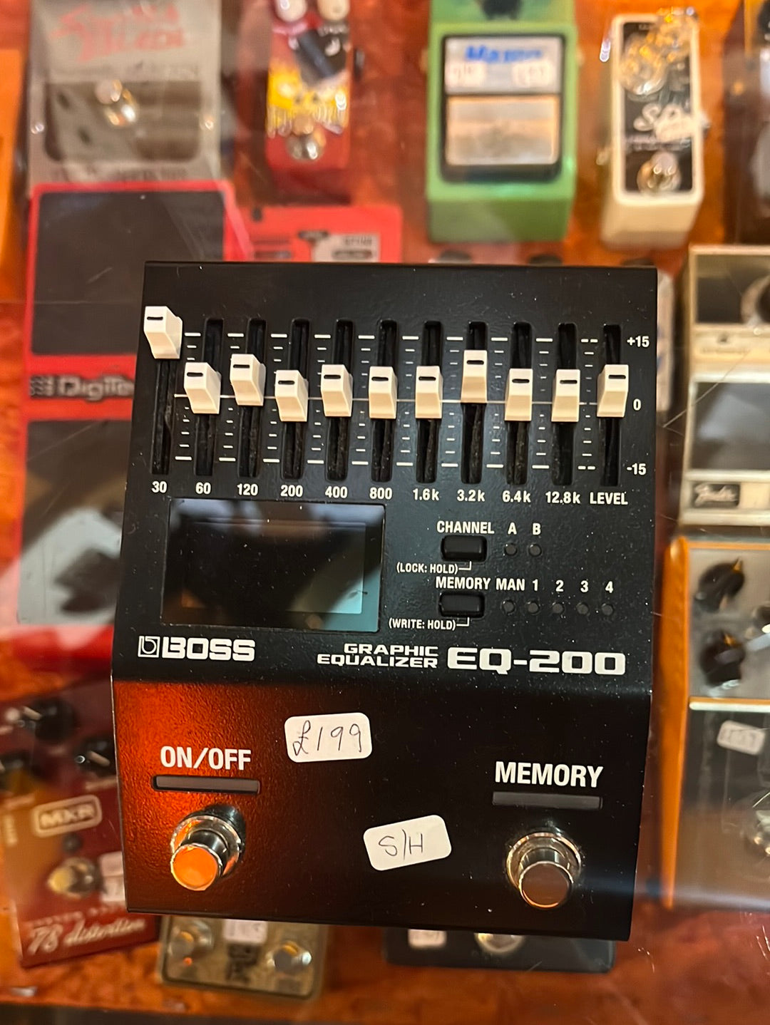 Boss EQ-200