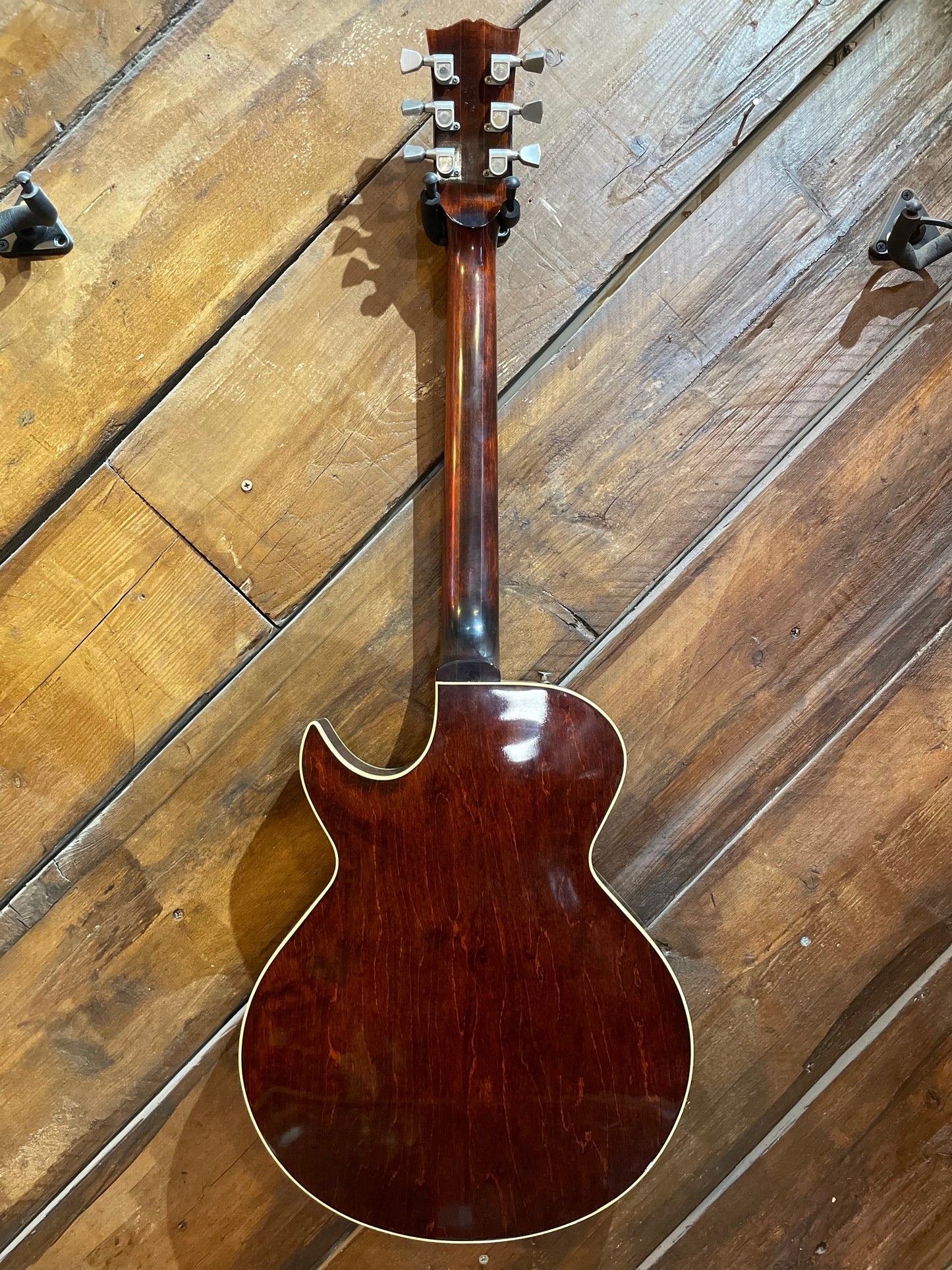 S/H 1980 Gibson Howard Roberts Fusion, Three Tone Sunburst