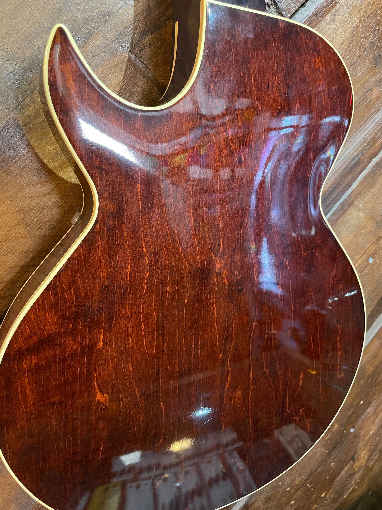 S/H 1980 Gibson Howard Roberts Fusion, Three Tone Sunburst