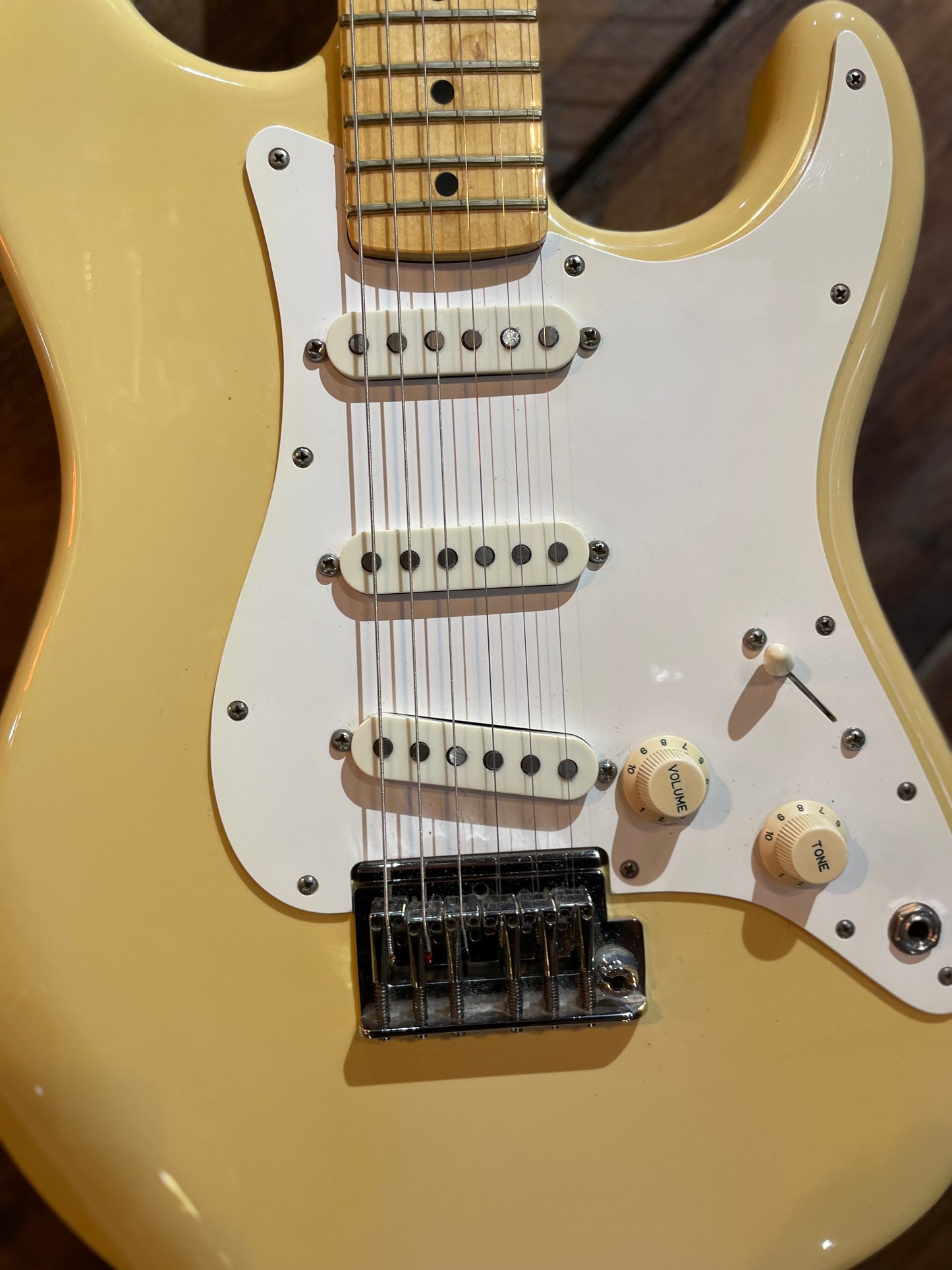 S/H 1983 Fender 'Dan Smith' Stratocaster, Olympic White