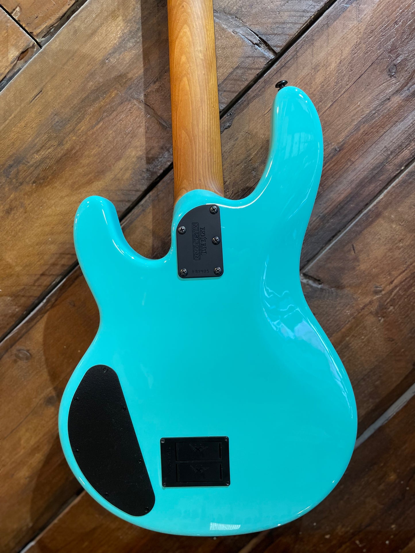 S/H 2019 Music Man USA StingRay HH, Cruz Teal