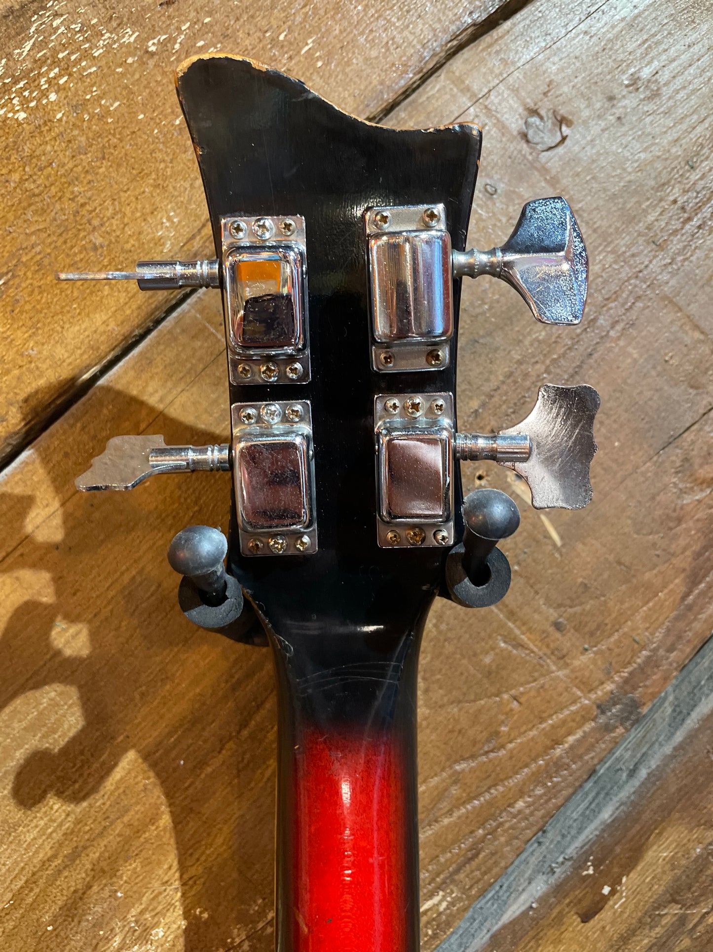 S/H 1960 Domino Japan Violin Beatle Bass, Red Burst