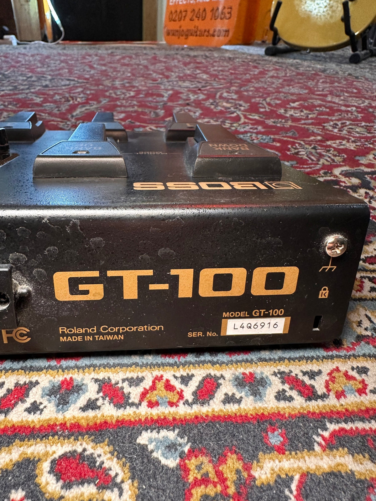 S/H Boss GT-100 COSM Amp Effects Processor