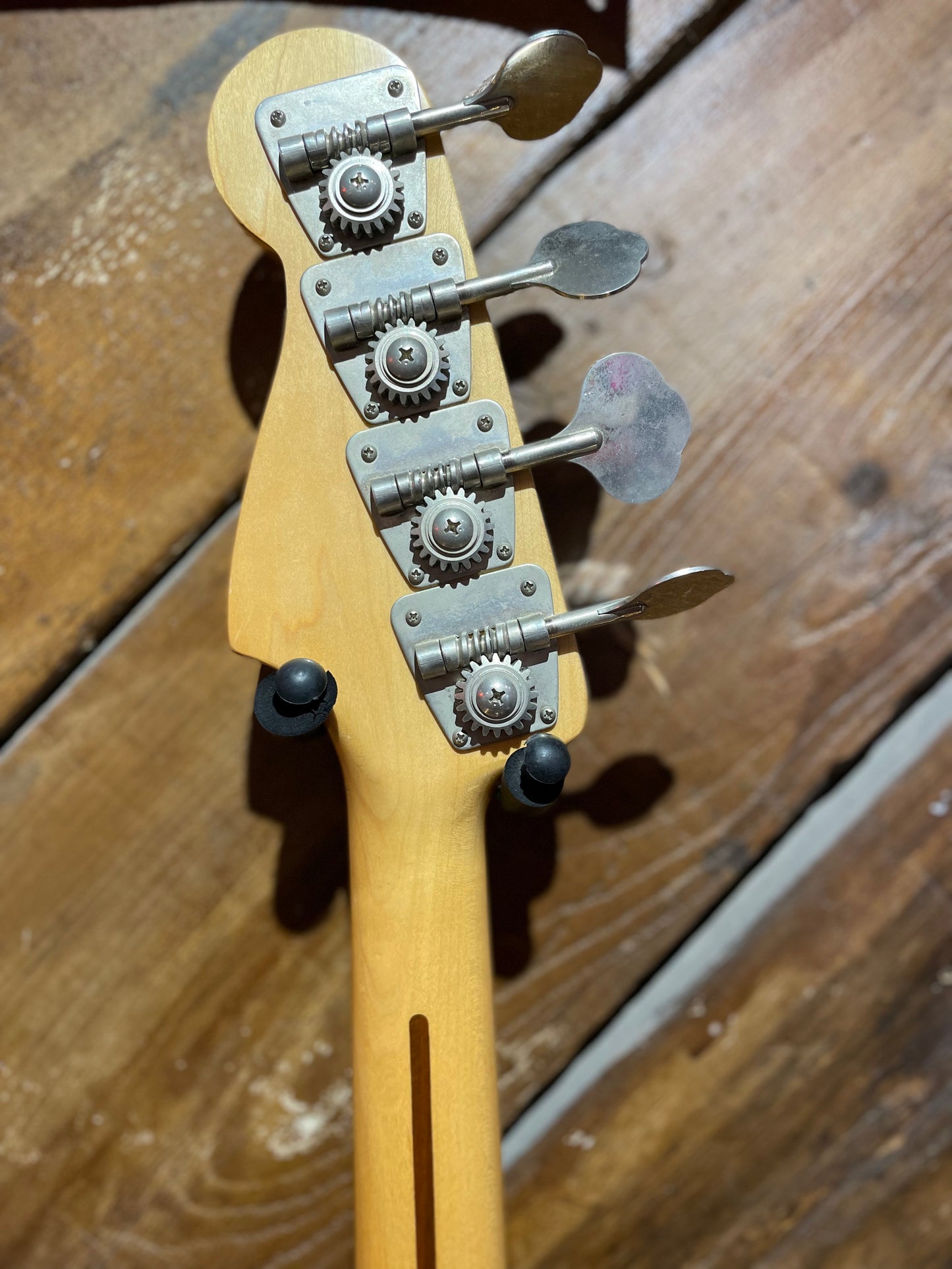 S/H 1987 Fender MIJ Standard Precision Bass, Candy Apple Red