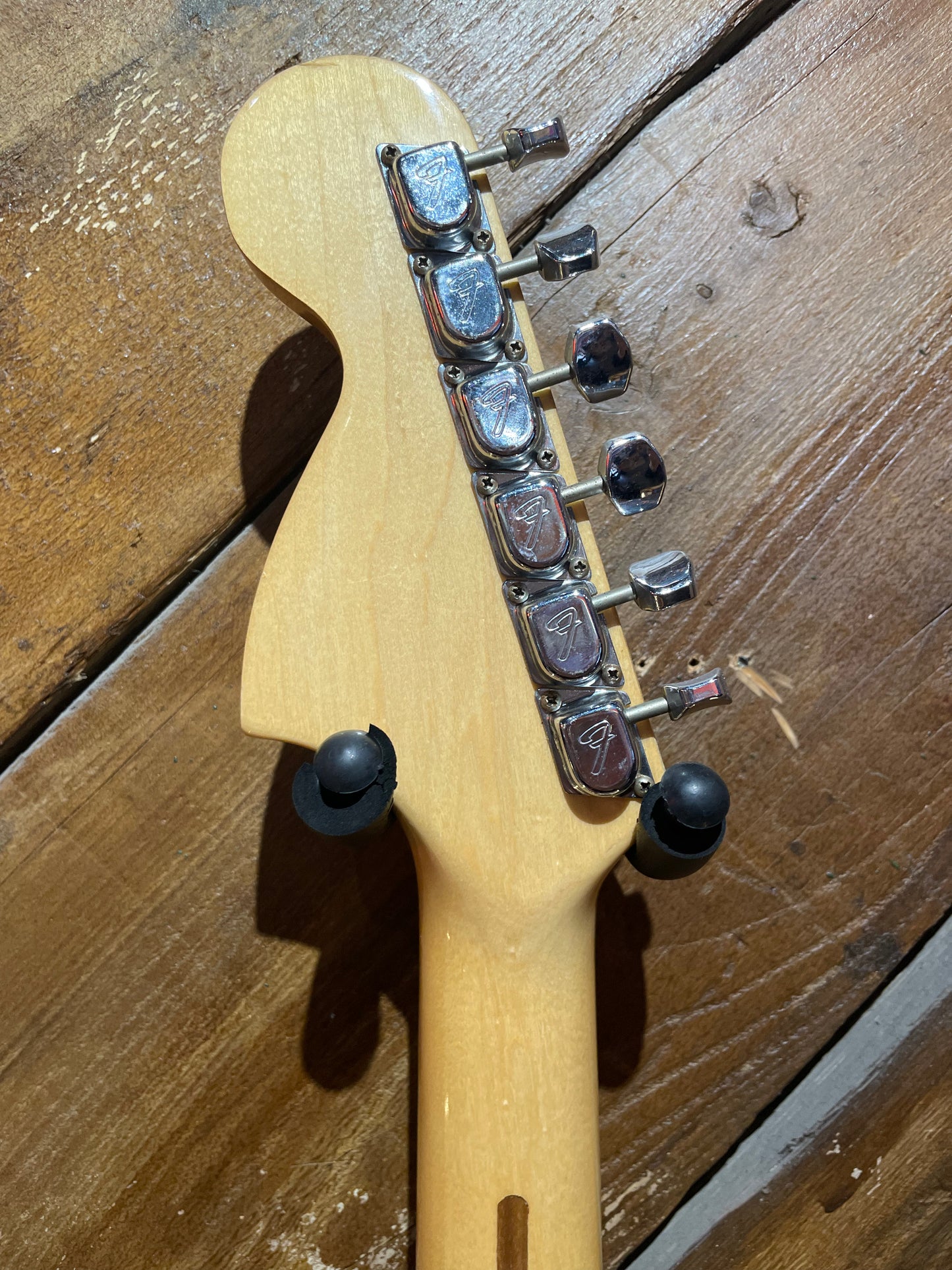 S/H 1975 Fender Stratocaster, Mocha