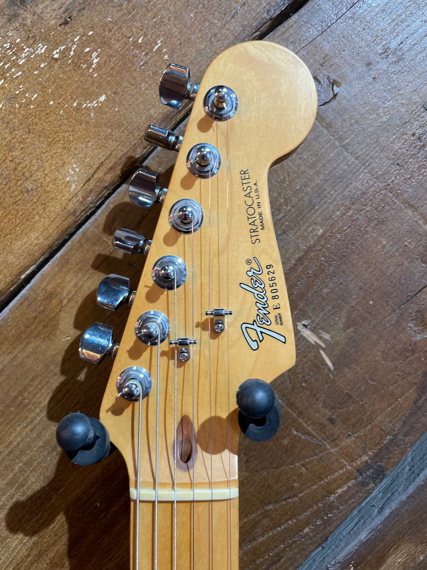 S/H 1988 Fender American Standard Stratocaster, Three Tone Sunburst