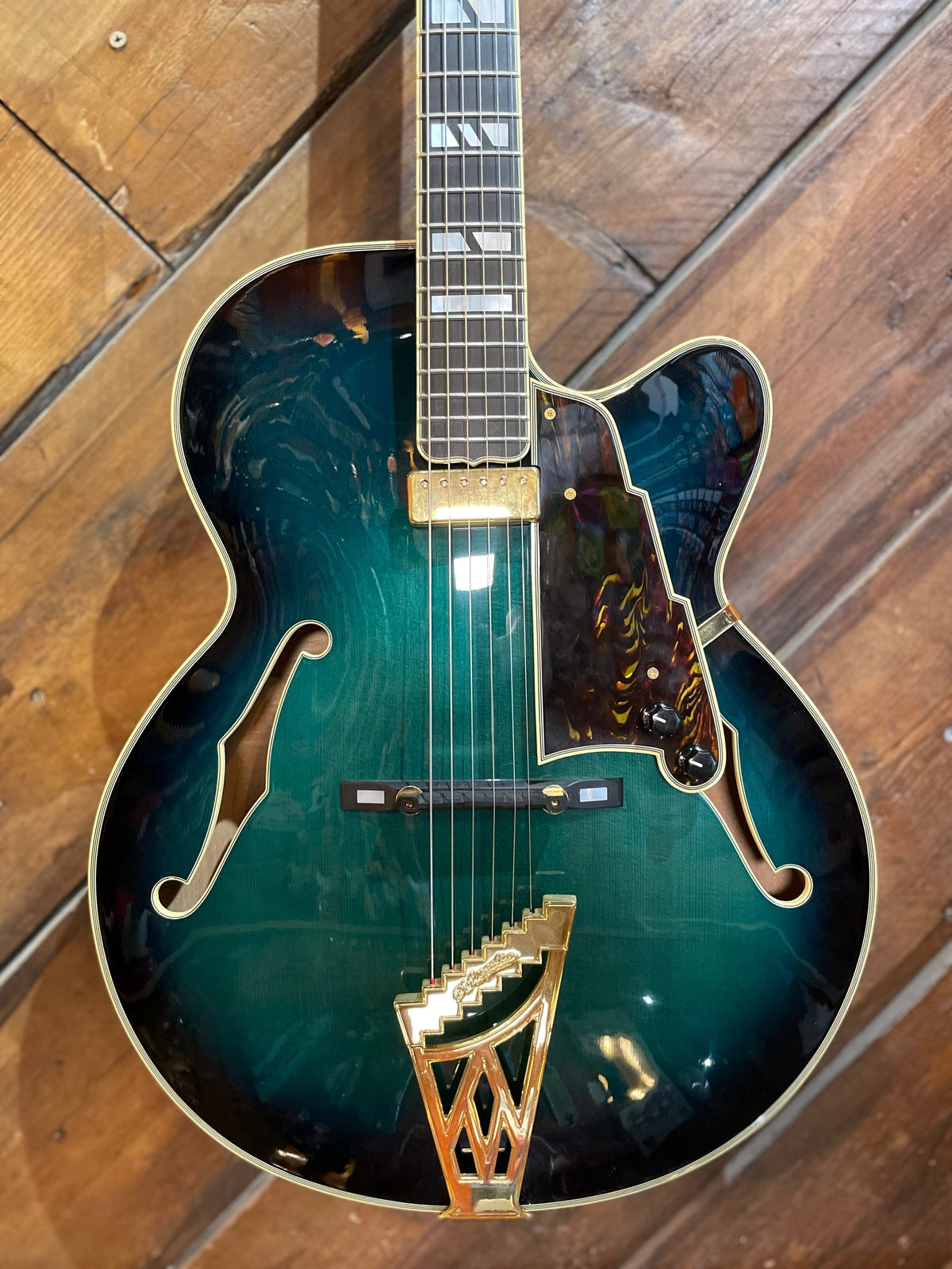 S/H D'Angelico MIJ NYL2 Archtop Guitar