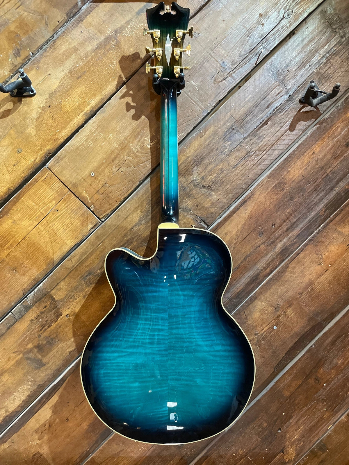 S/H D'Angelico MIJ NYL2 Archtop Guitar