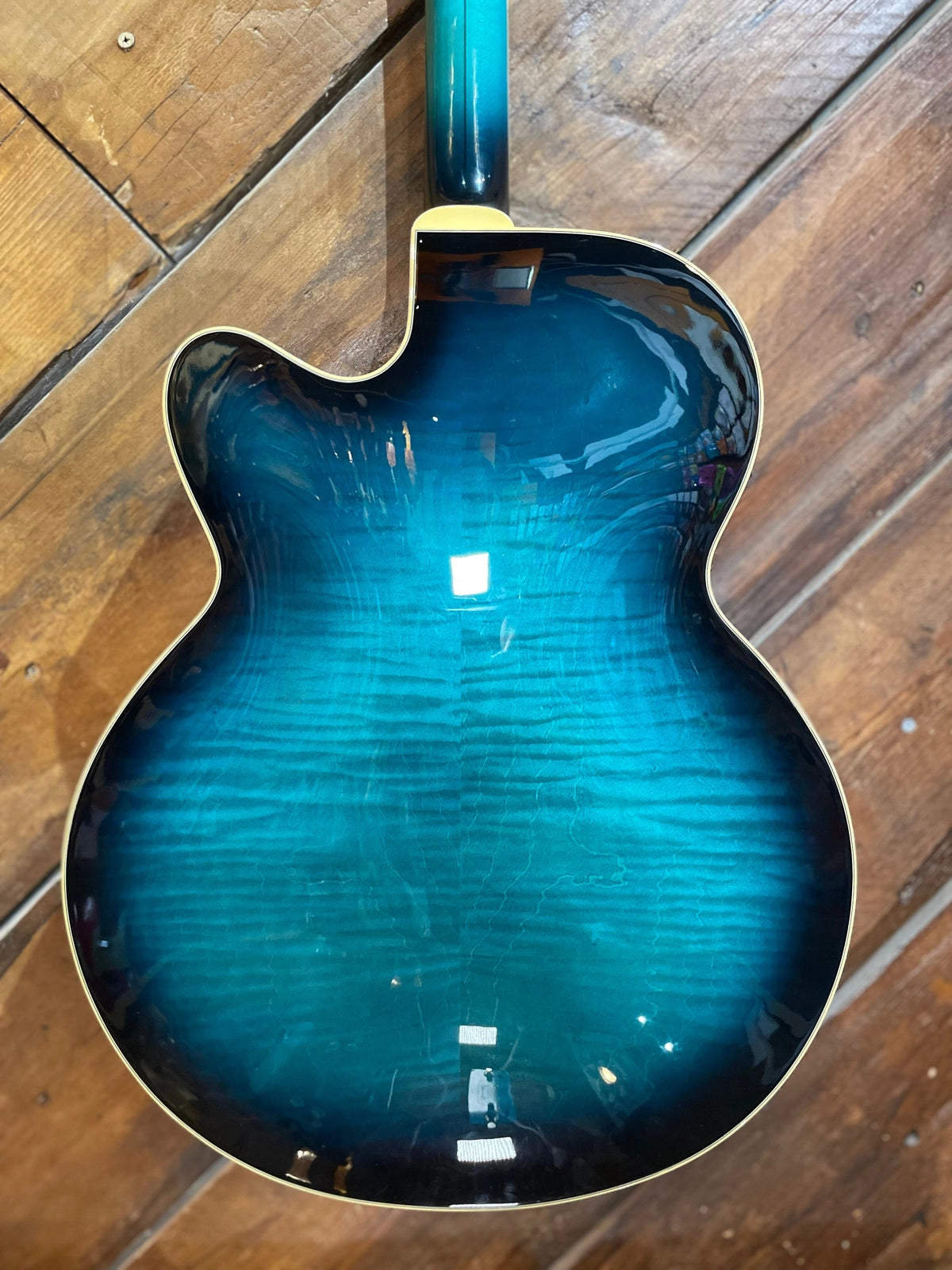 S/H D'Angelico MIJ NYL2 Archtop Guitar