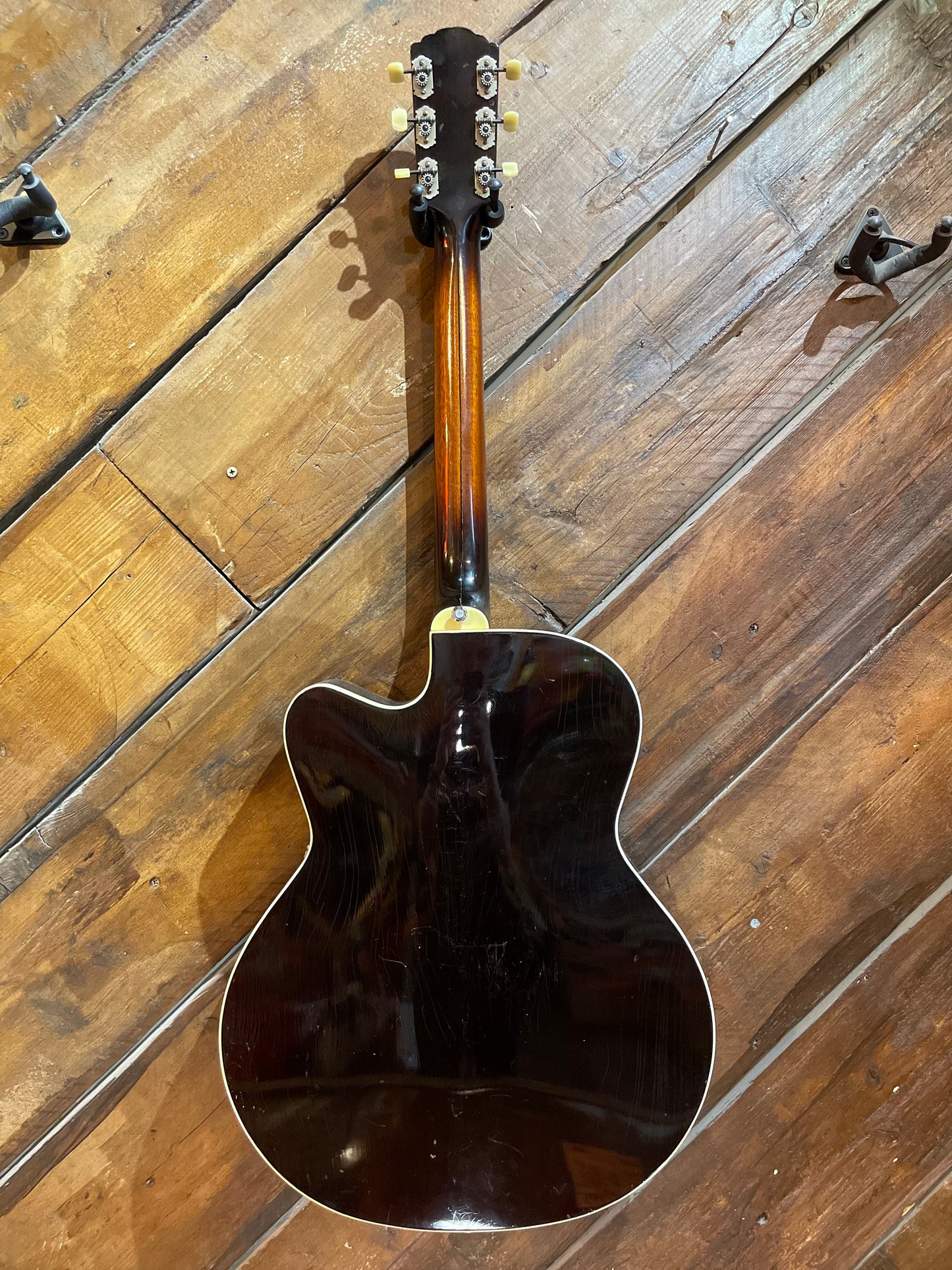 S/H 1959 Levin 335 Archtop