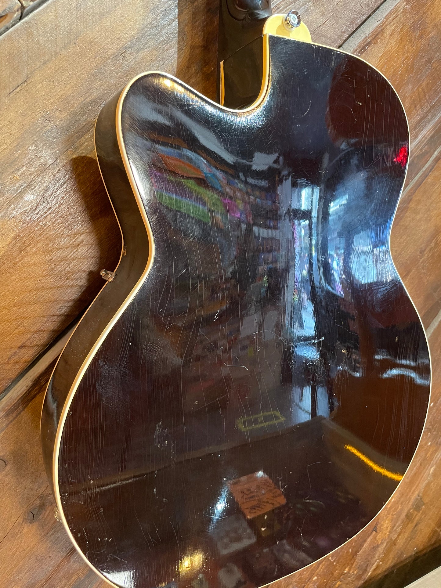 S/H 1959 Levin 335 Archtop