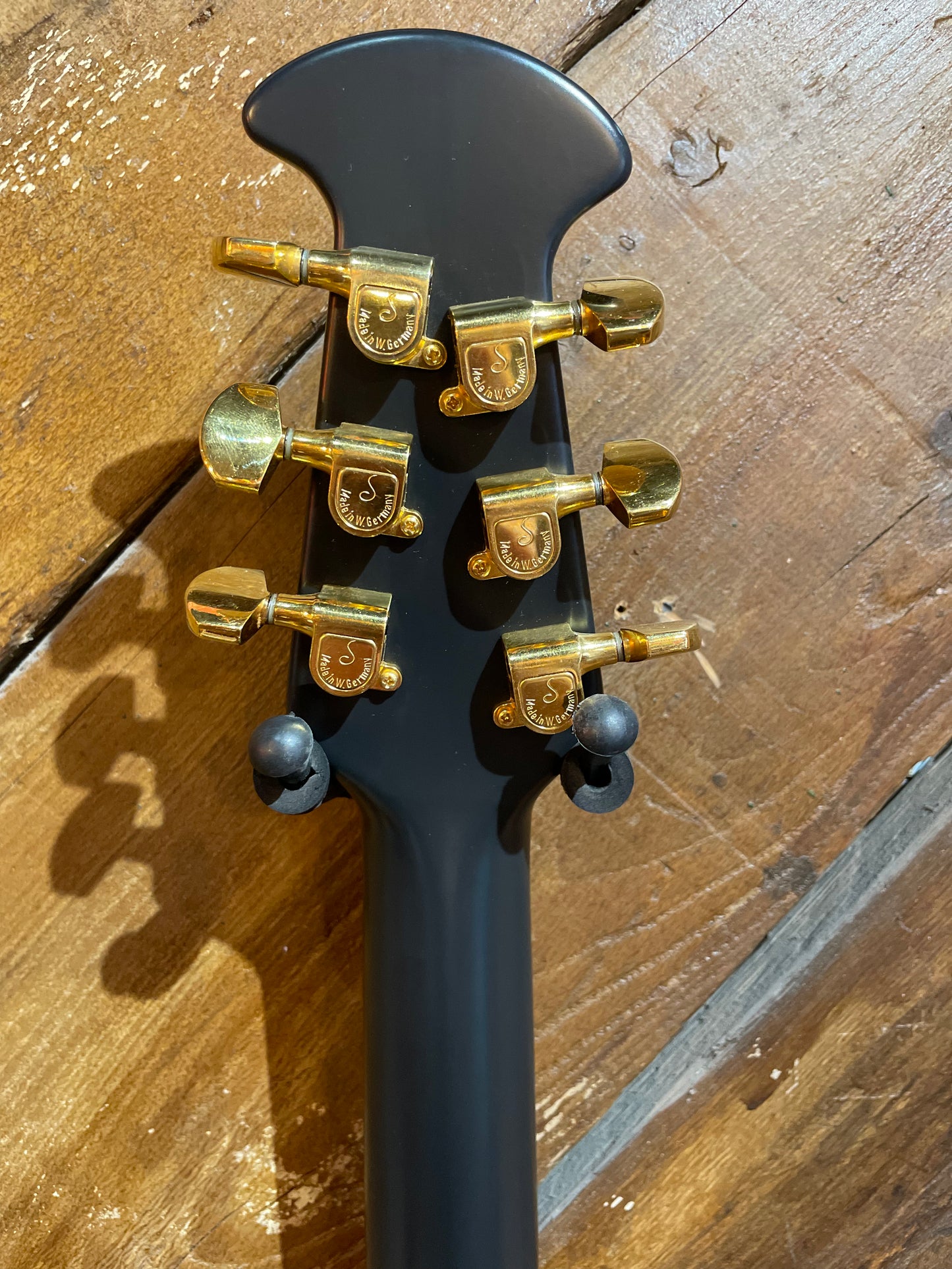 S/H Ovation 1768 Elite Acoustic Guitar