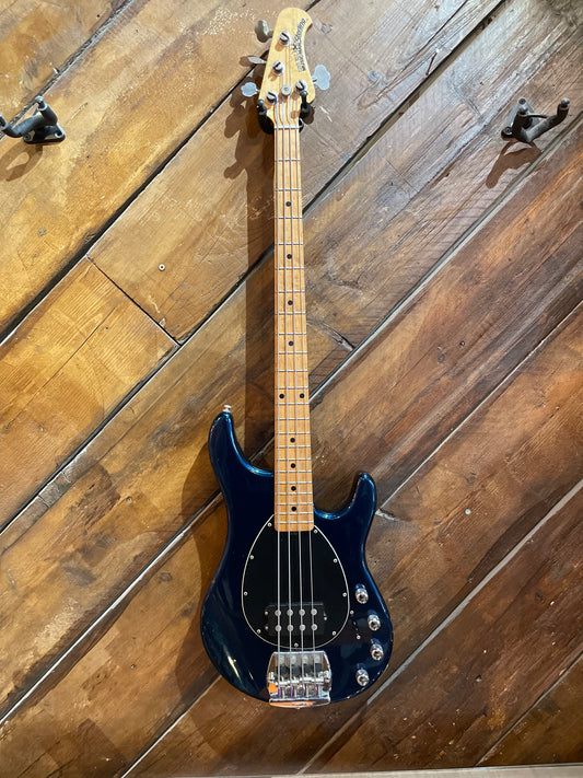 S/H 1993 Music Man USA Sterling Stingray, Blue