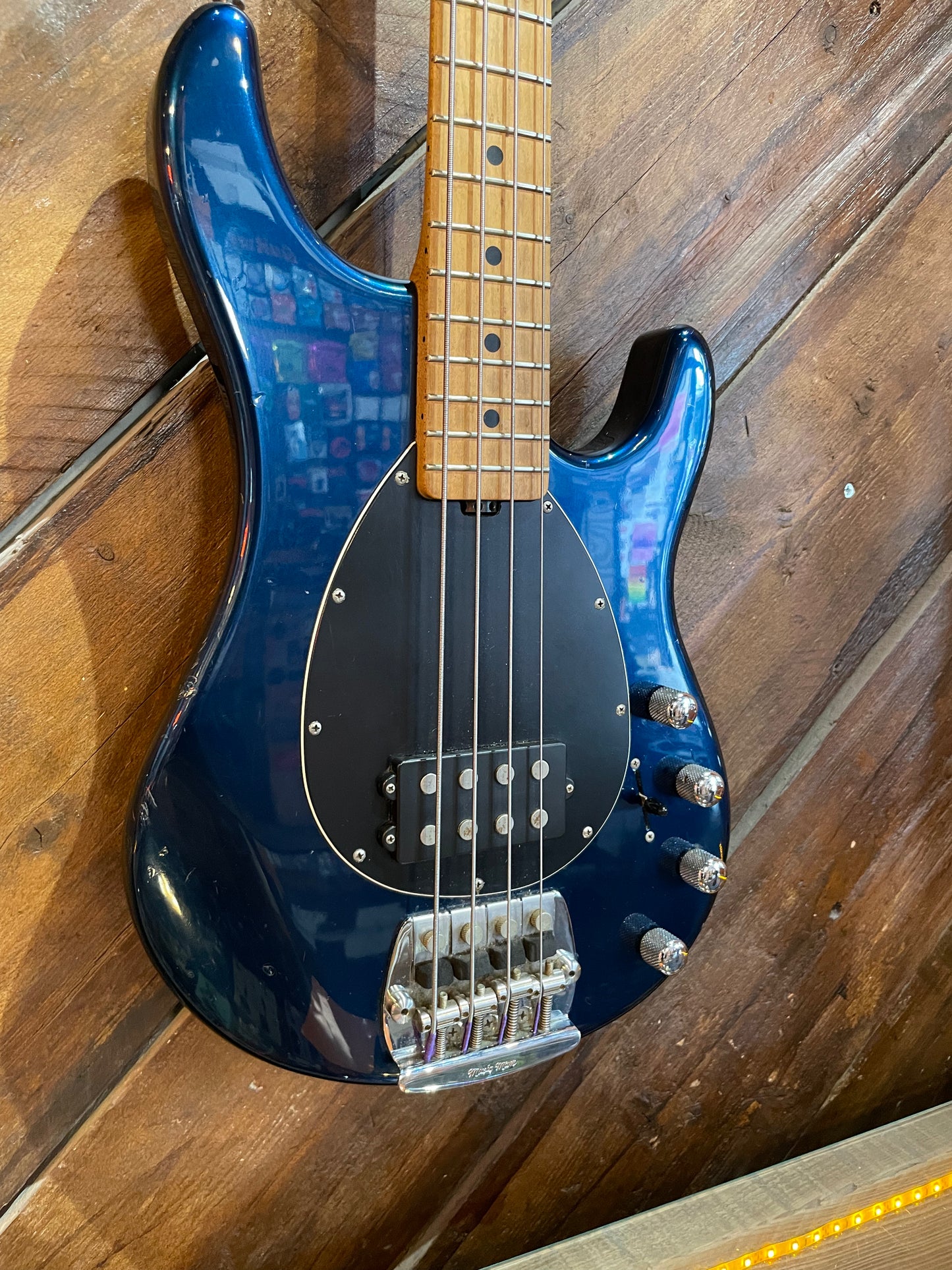 S/H 1993 Music Man USA Sterling Stingray, Blue