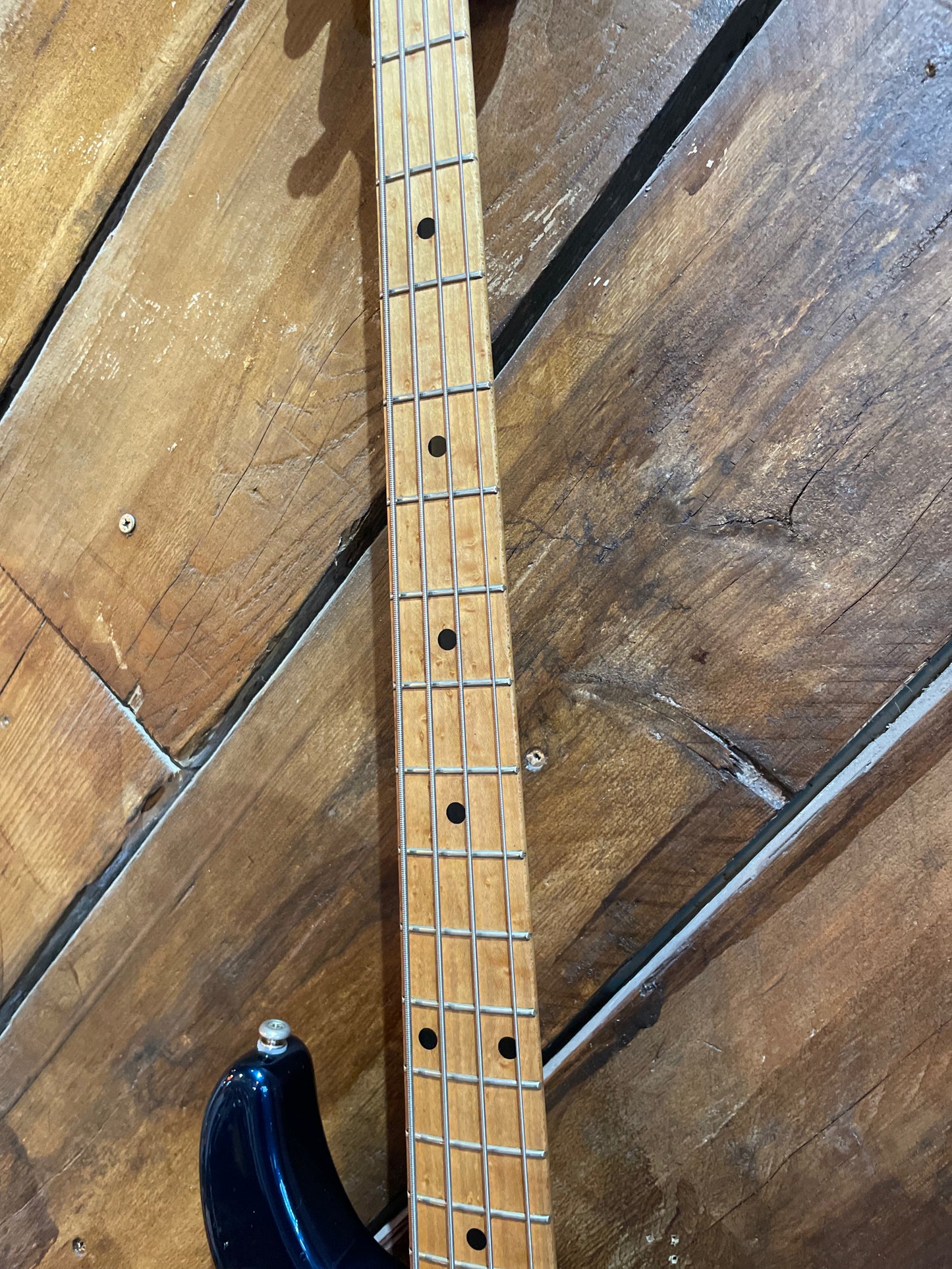 S/H 1993 Music Man USA Sterling Stingray, Blue