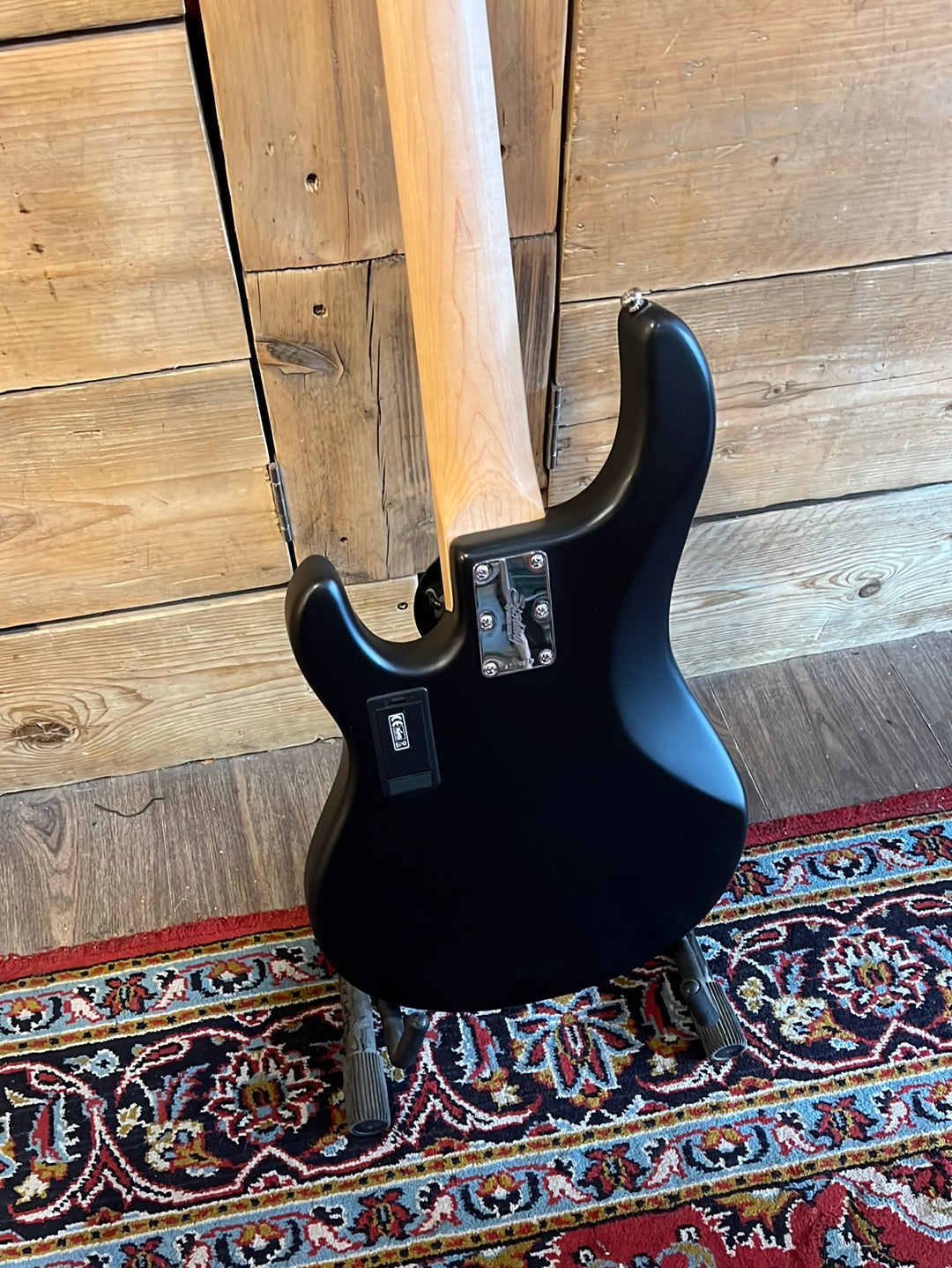 Music Man Sub Ray 5