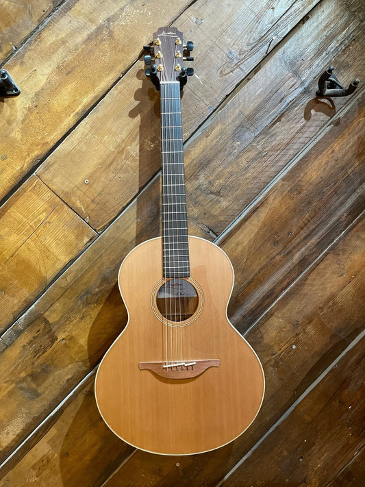 Lowden S-22