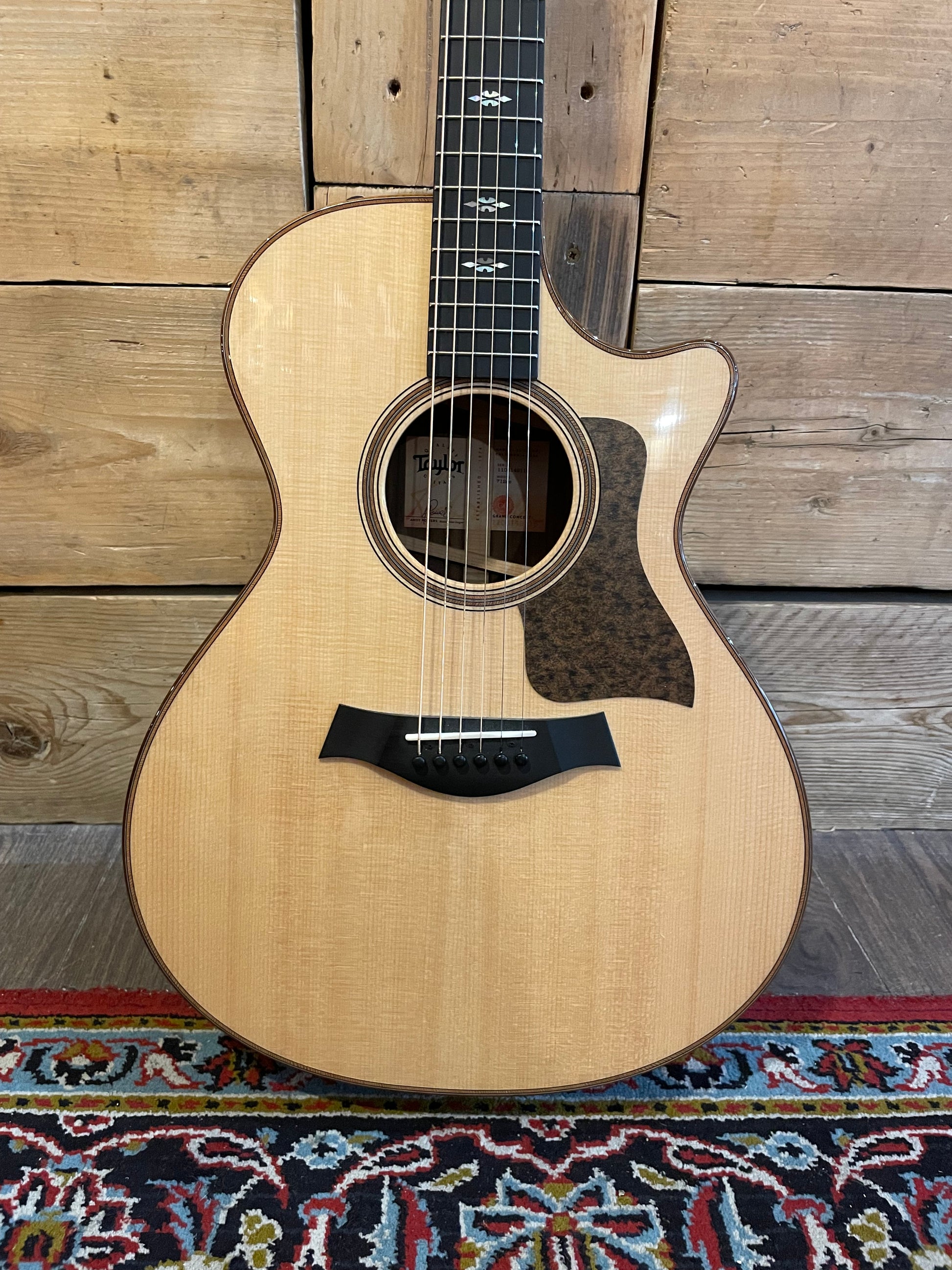 S/H Taylor 712CE Acoustic Guitar