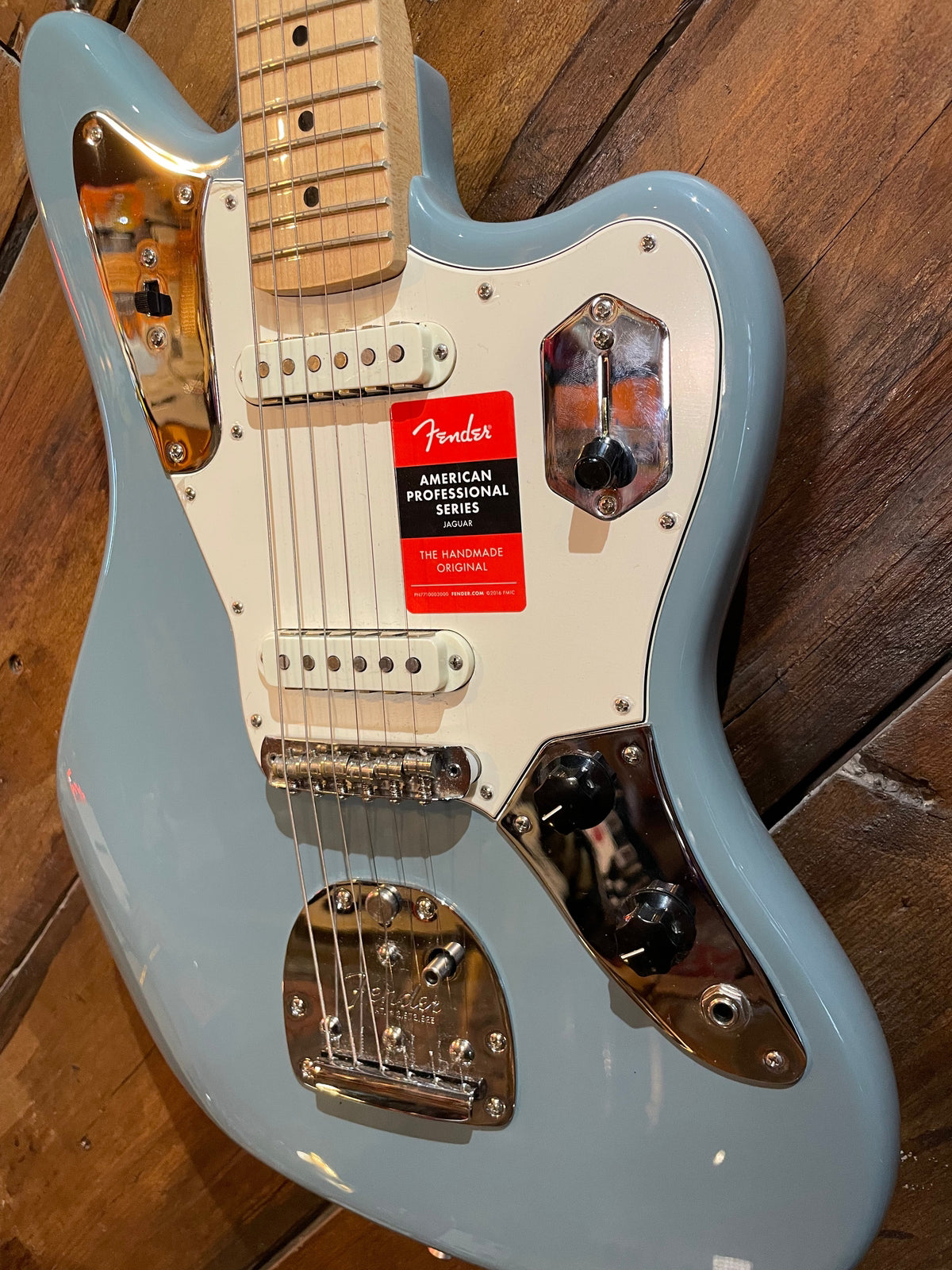 S/H 2019 Fender American Professional Jaguar, Sonic Grey