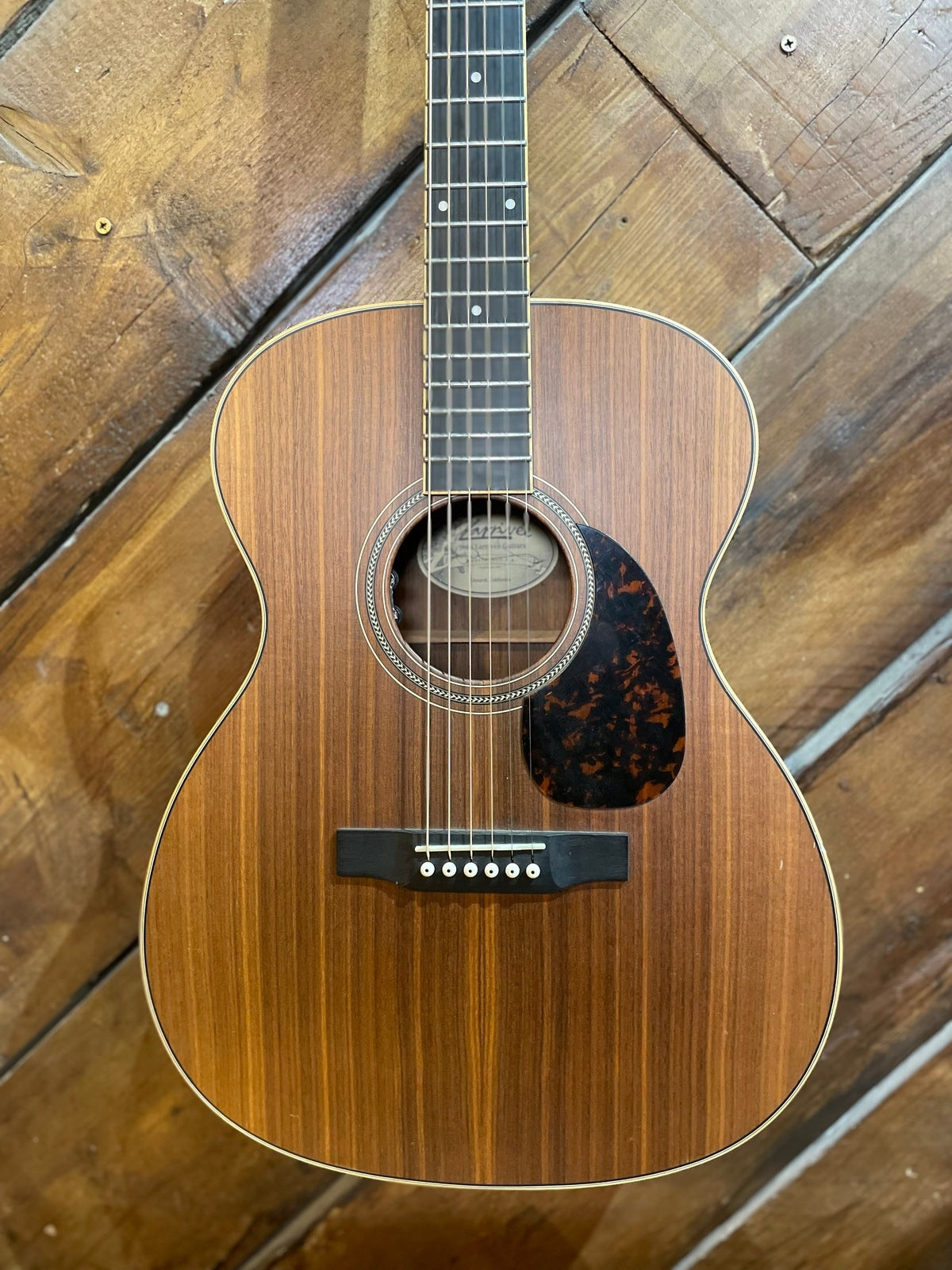 S/H Lariveé USA OM 03, Walnut