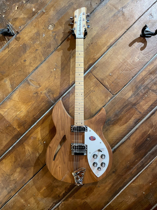 2018 Rickenbacker 330, Walnut