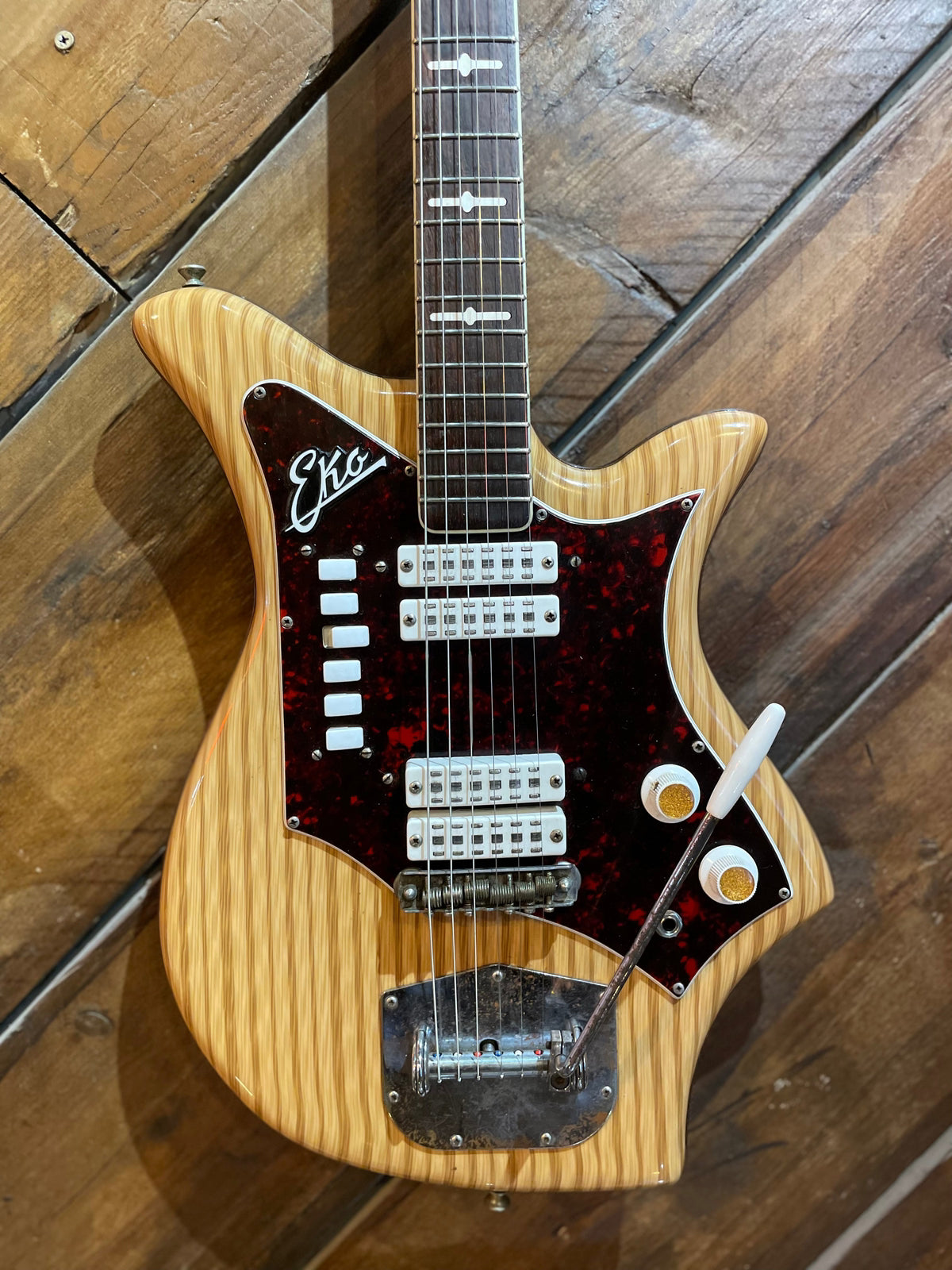 S/H 1960s Eko 700/7V Electric Guitar