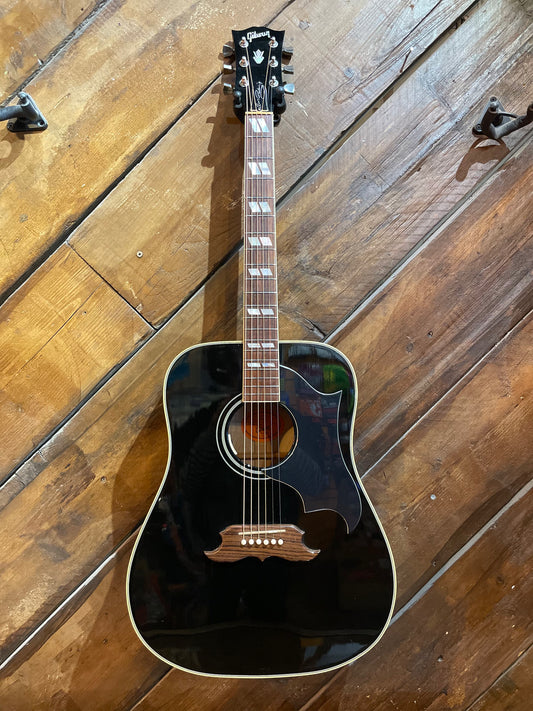 S/H 2010 Gibson Elvis Presley Dove