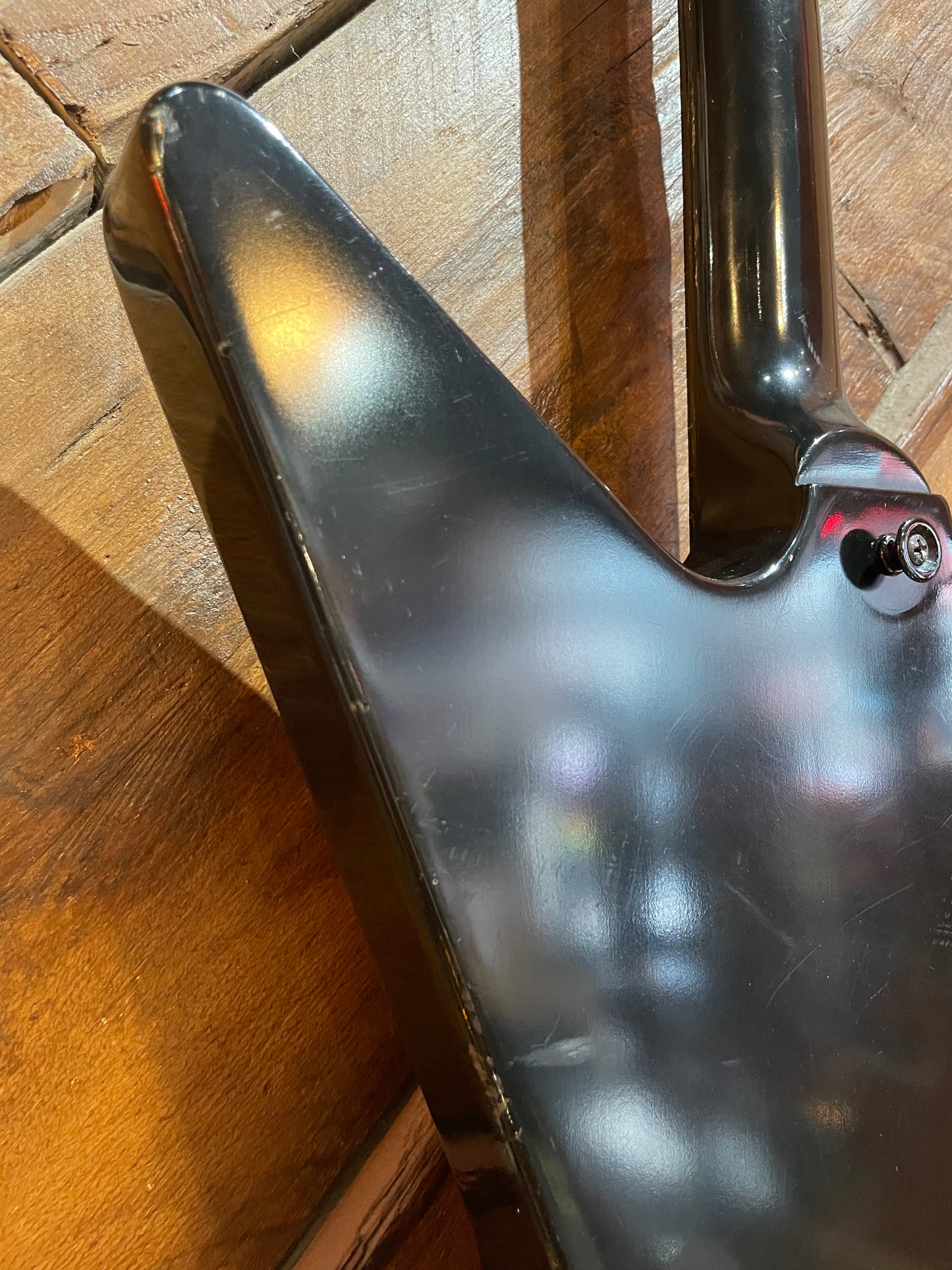 S/H 2000 Gibson USA 'Gothic' Explorer