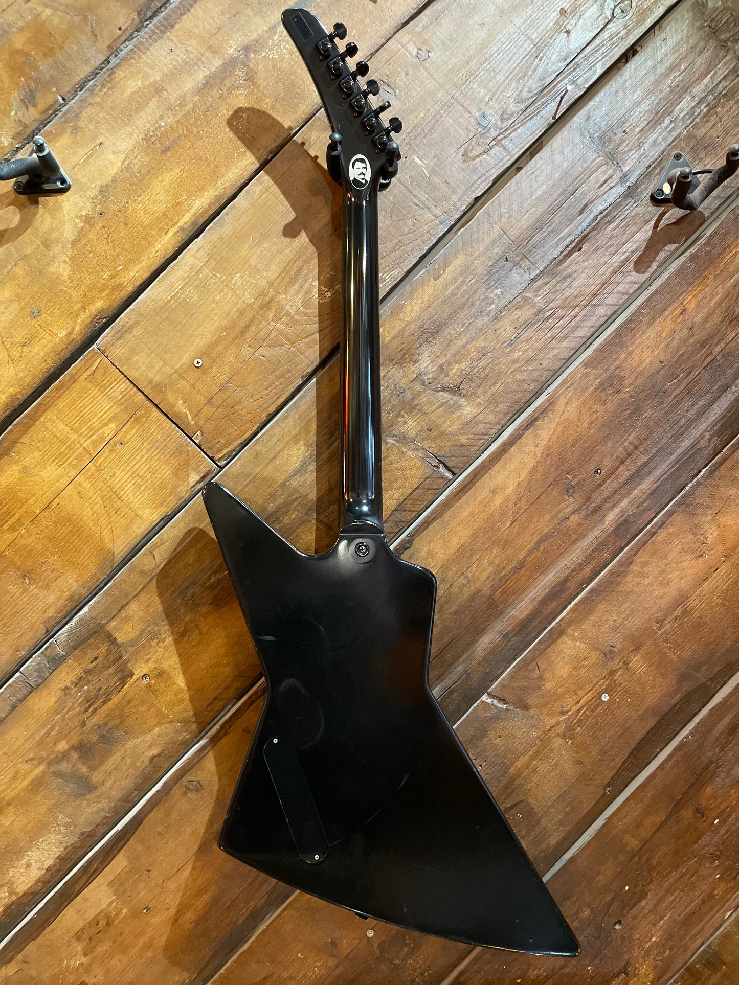 S/H 2000 Gibson USA 'Gothic' Explorer