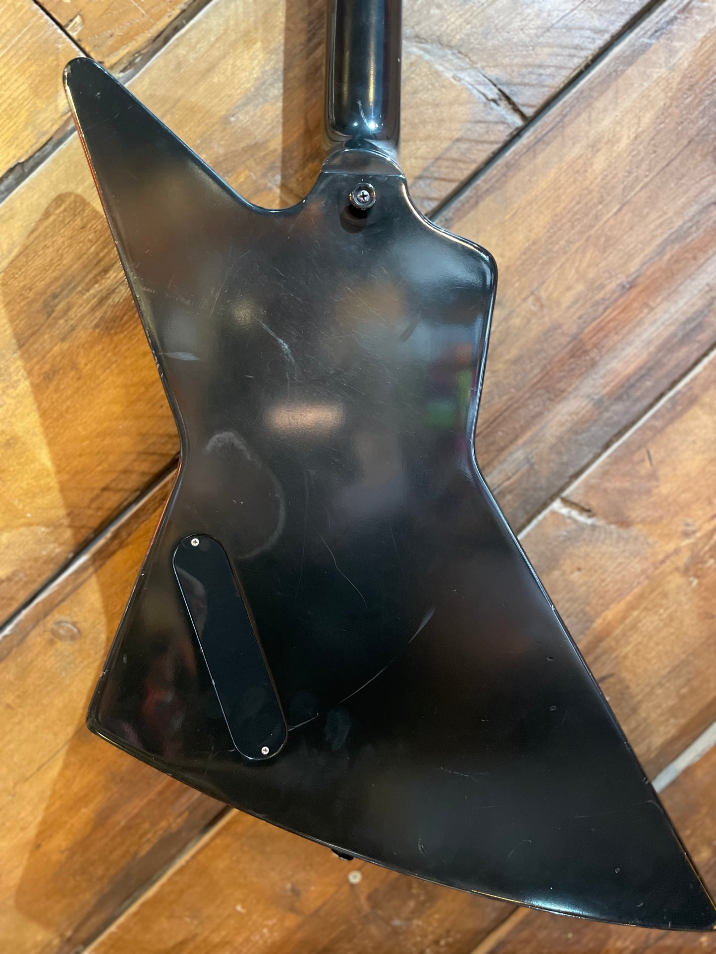 S/H 2000 Gibson USA 'Gothic' Explorer