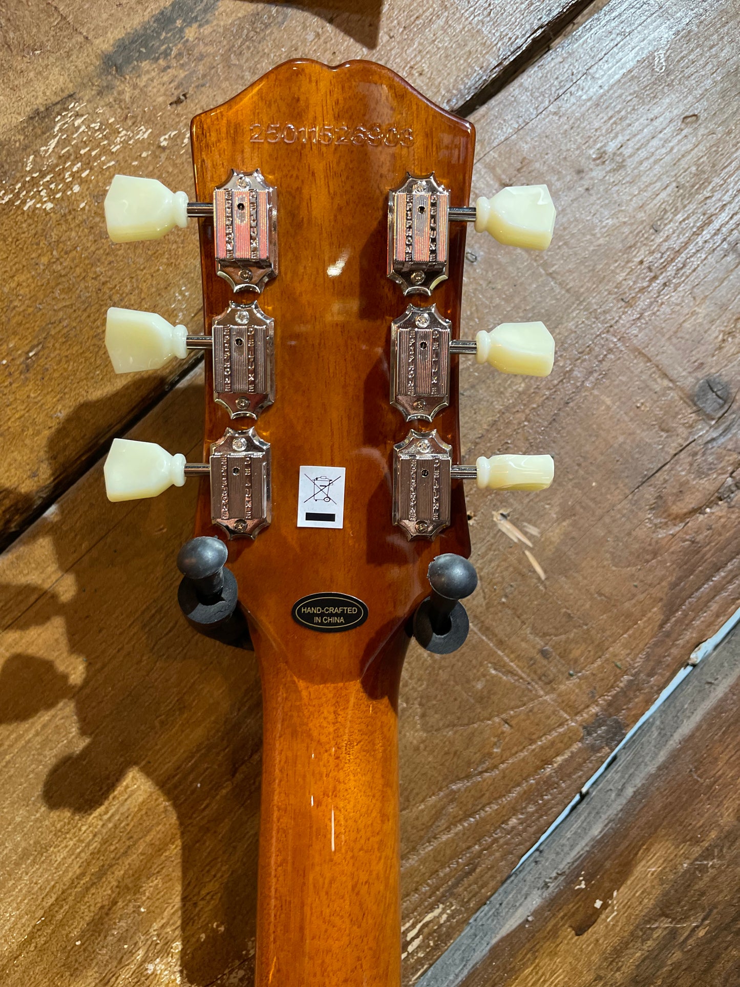 S/H Epiphone 'Inspired By Gibson' Les Paul Standard, Goldtop