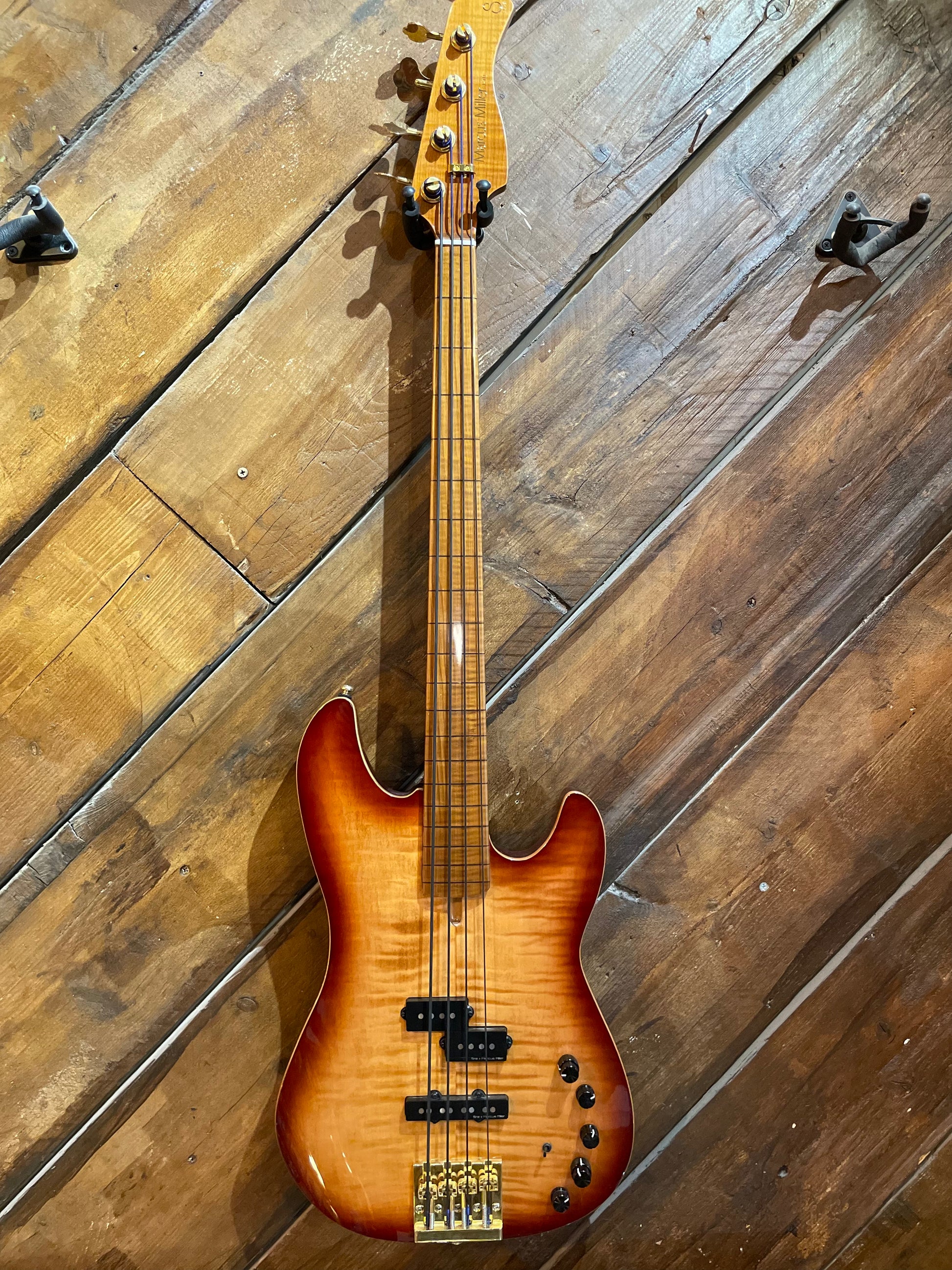 S/H Sire Marcus Miller P-10 Fretless Bass, FMT Tobacco Sunburst