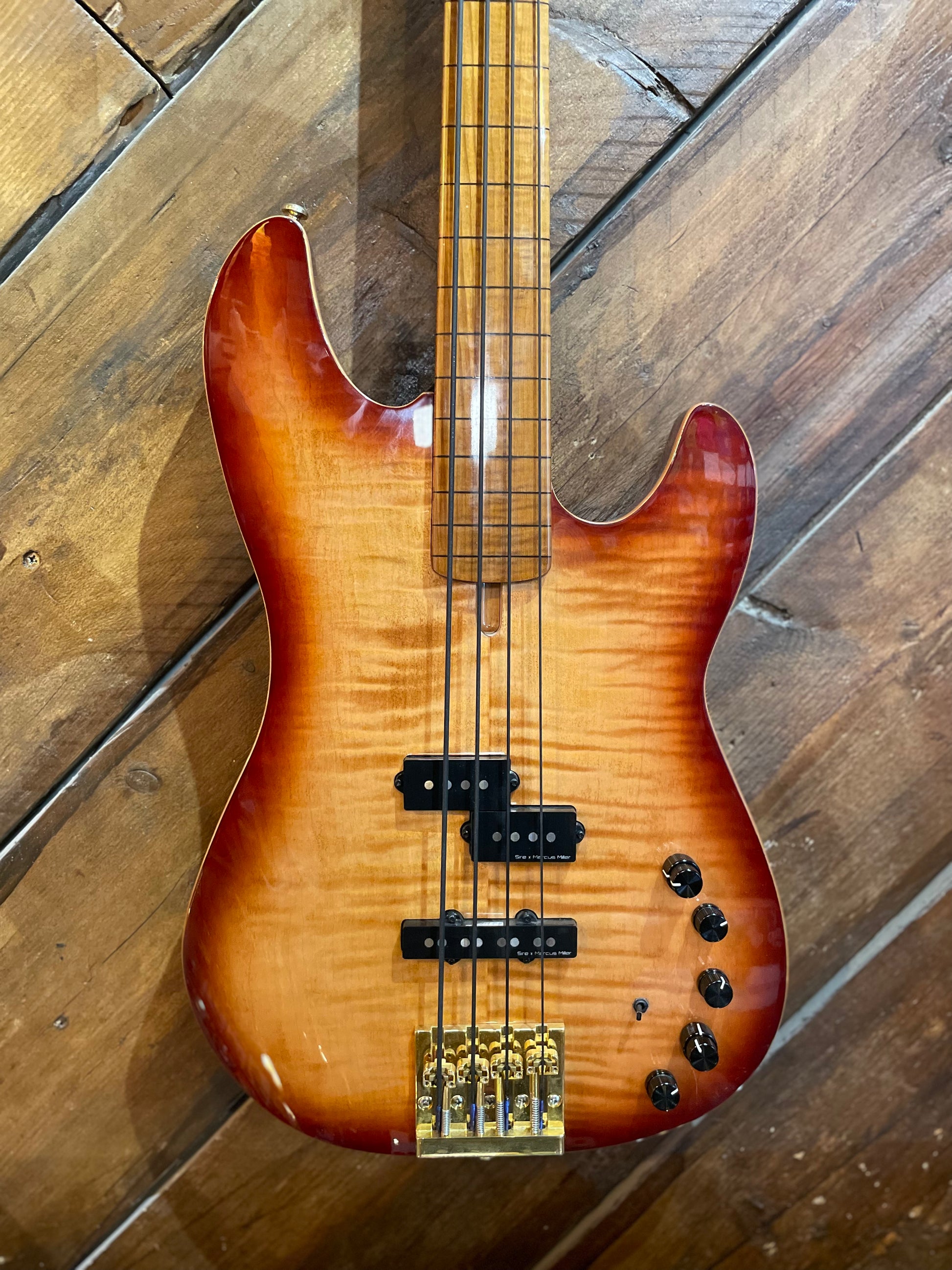 S/H Sire Marcus Miller P-10 Fretless Bass, FMT Tobacco Sunburst