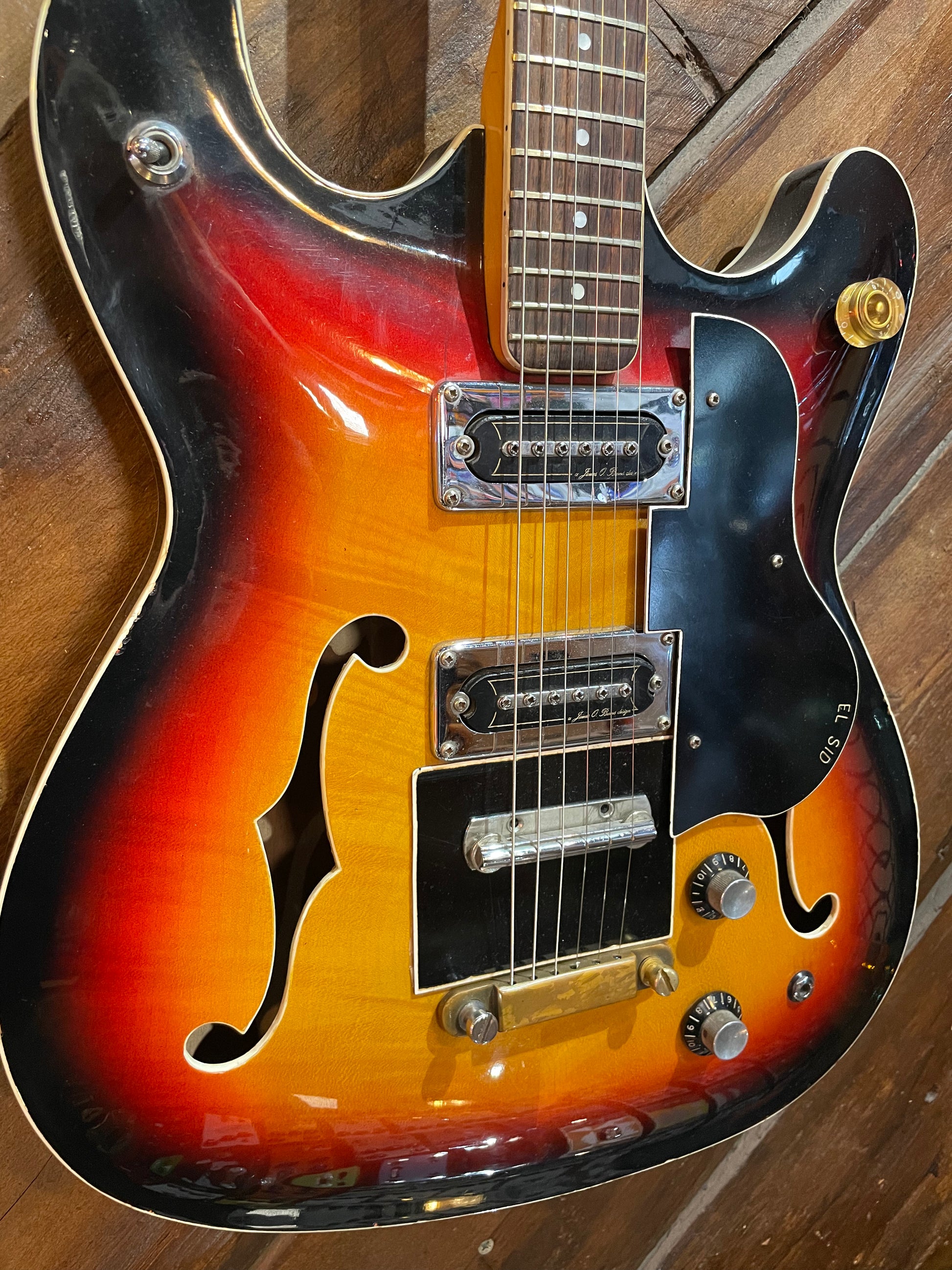 S/H 1966 Burns Vibroslim, Three Tone Sunburst