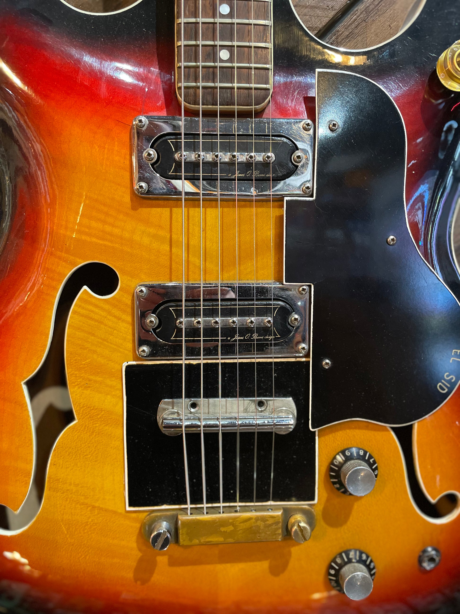 S/H 1966 Burns Vibroslim, Three Tone Sunburst