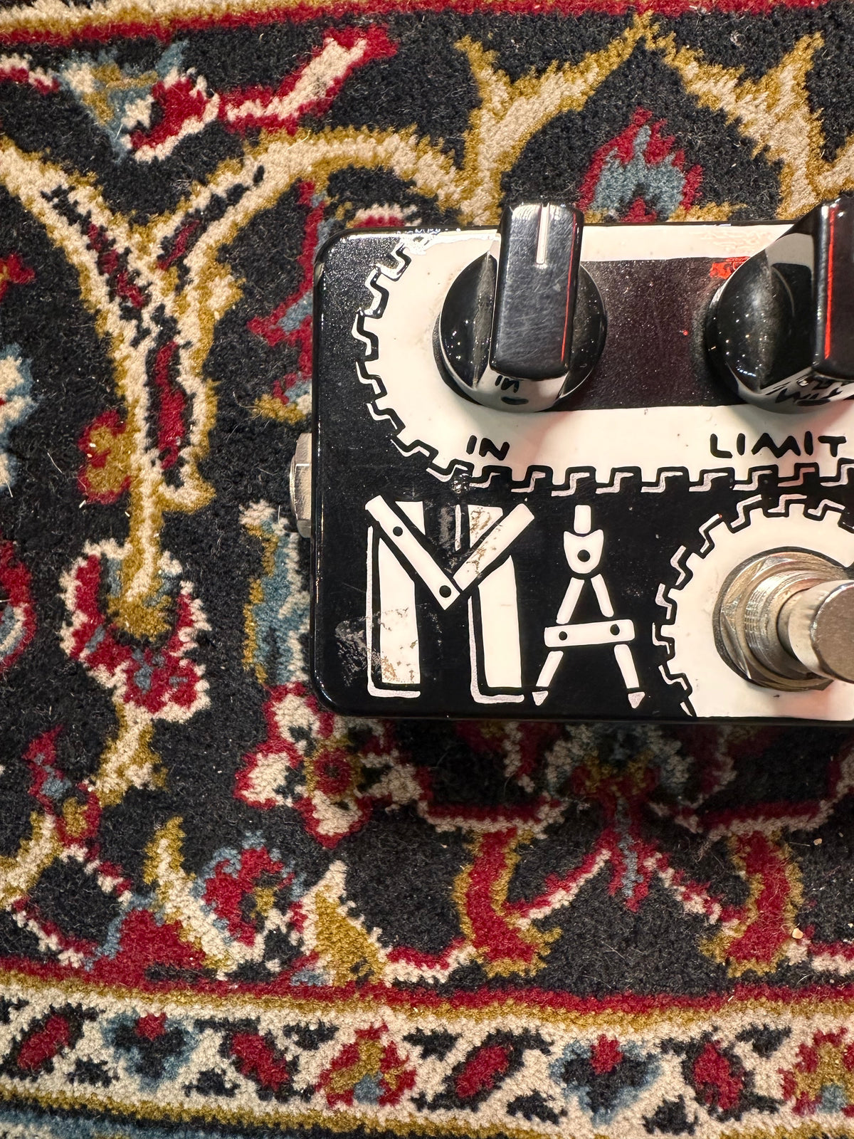 ZVEX Machine, industrial Grind Fuzz, Hand Painted - B-STOCK