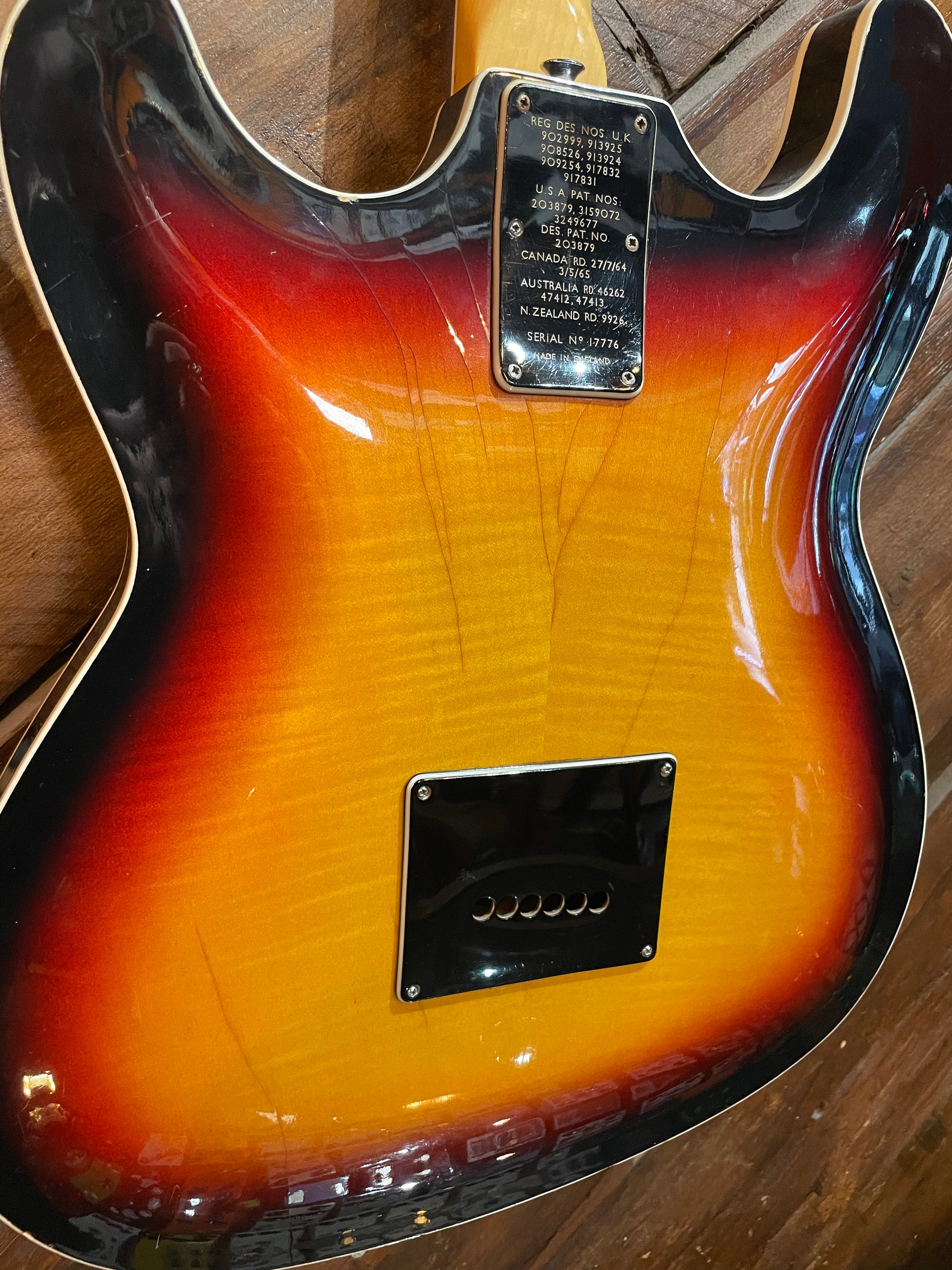 S/H 1966 Burns Vibroslim, Three Tone Sunburst