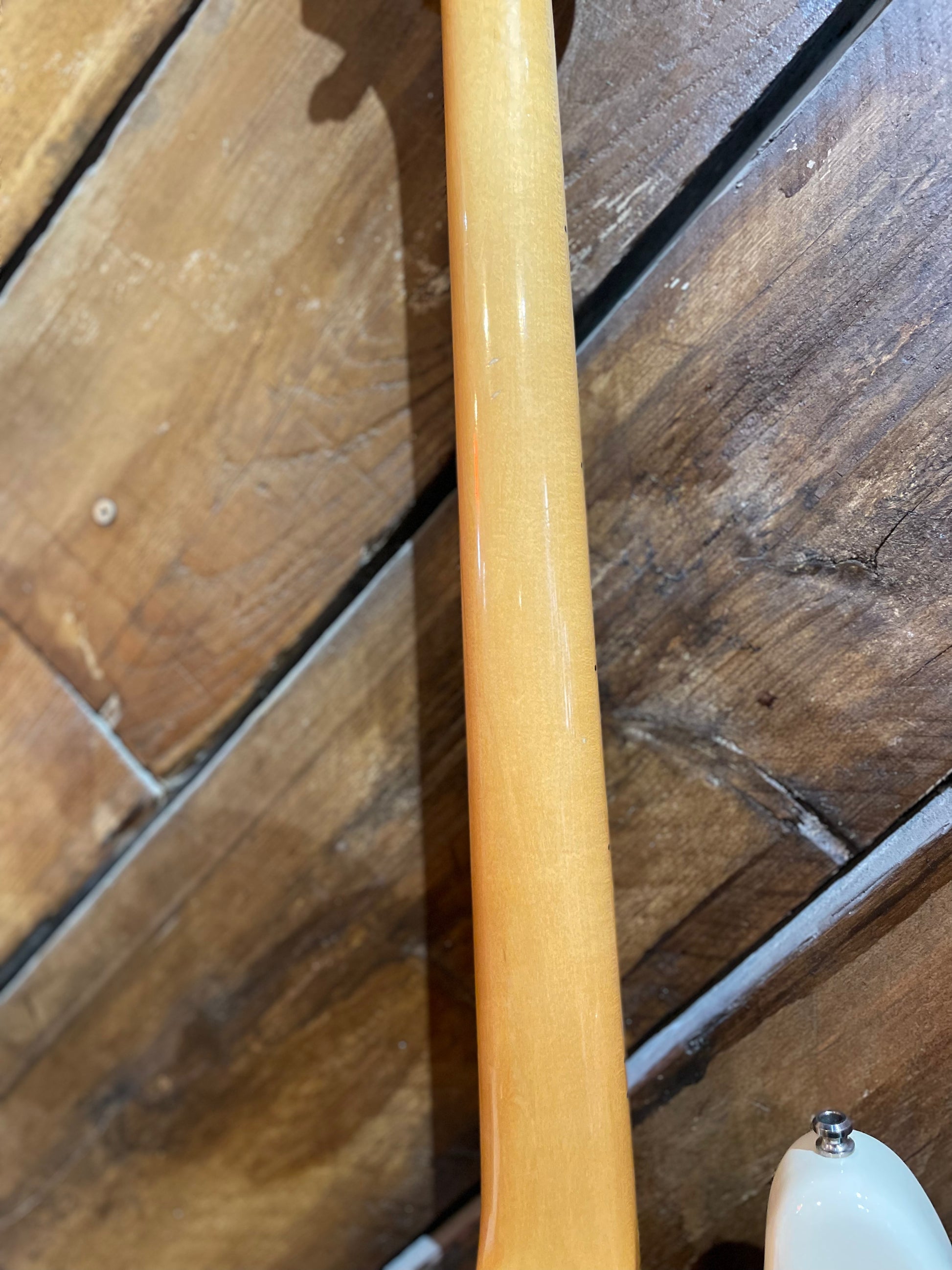 S/H 1998 Fender American Standard Jazz Bass, White