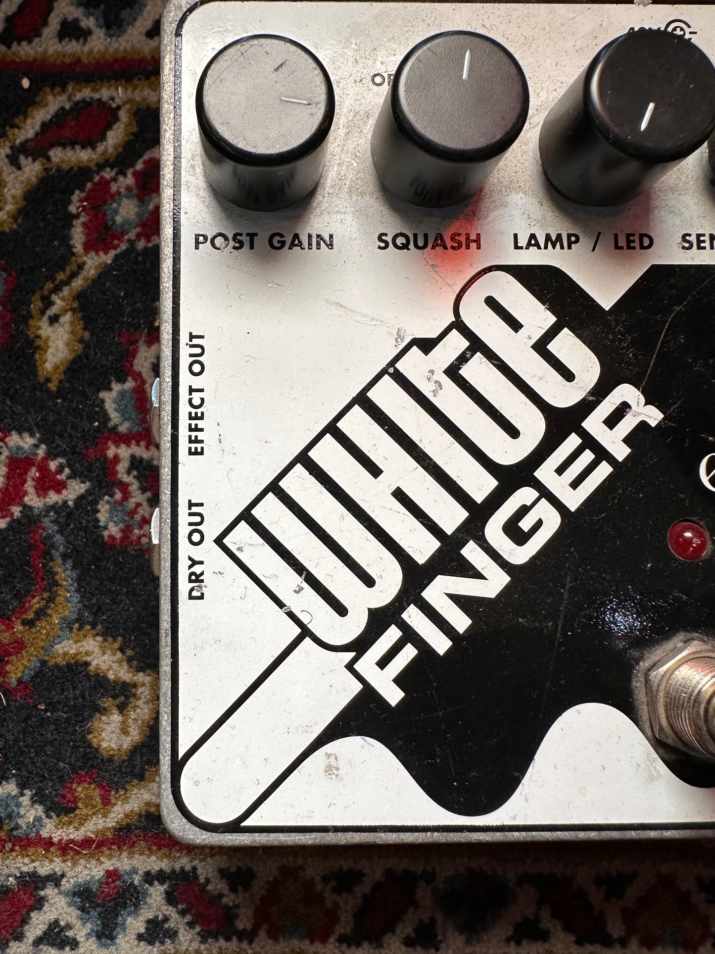 S/H Electro Harmonix White Finger 40v Compressor