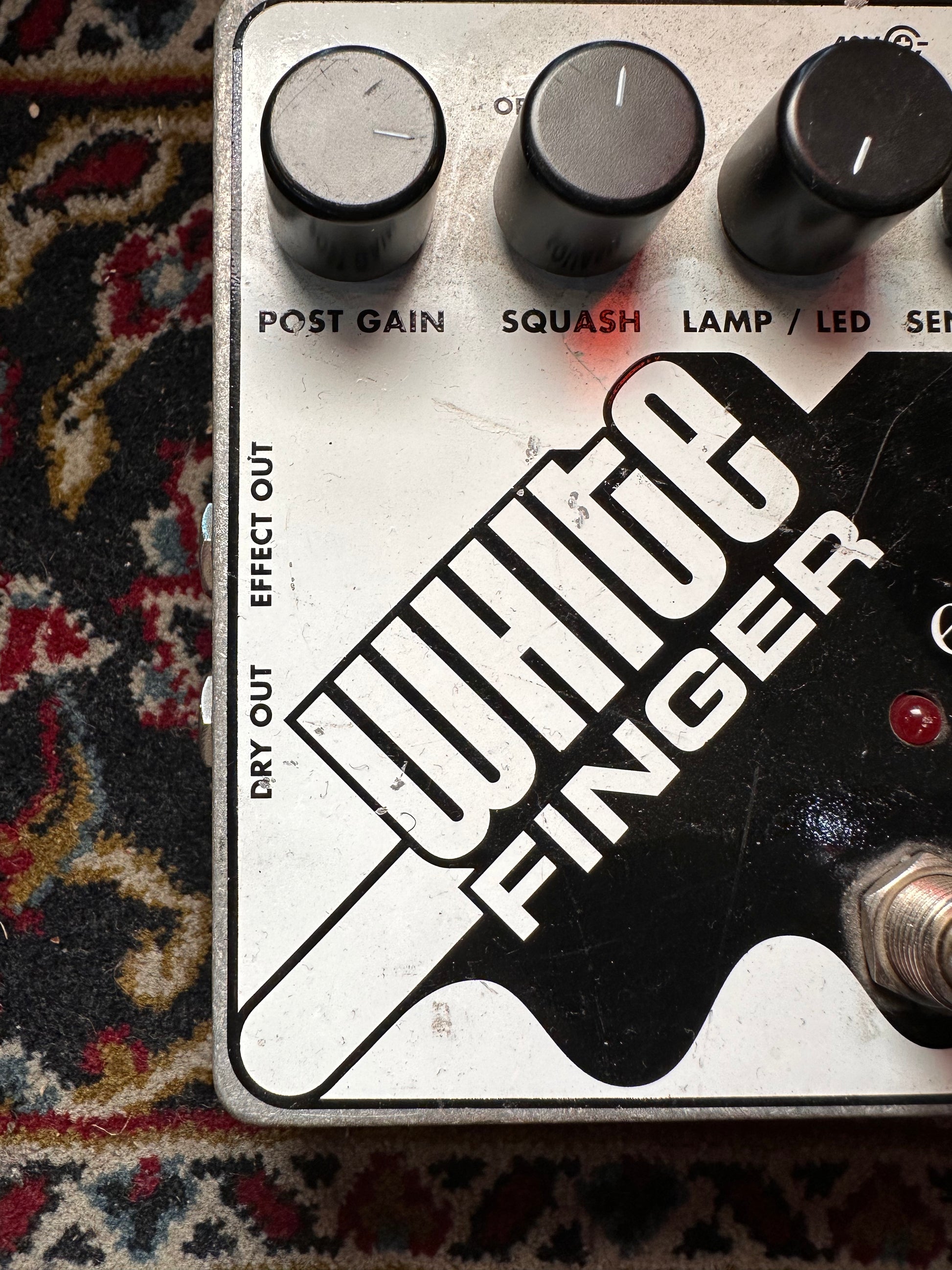 S/H Electro Harmonix White Finger 40v Compressor