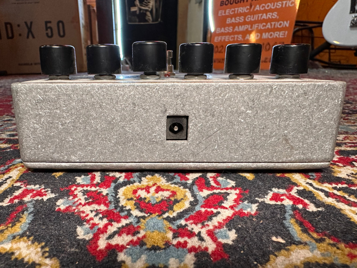 S/H Electro Harmonix White Finger 40v Compressor