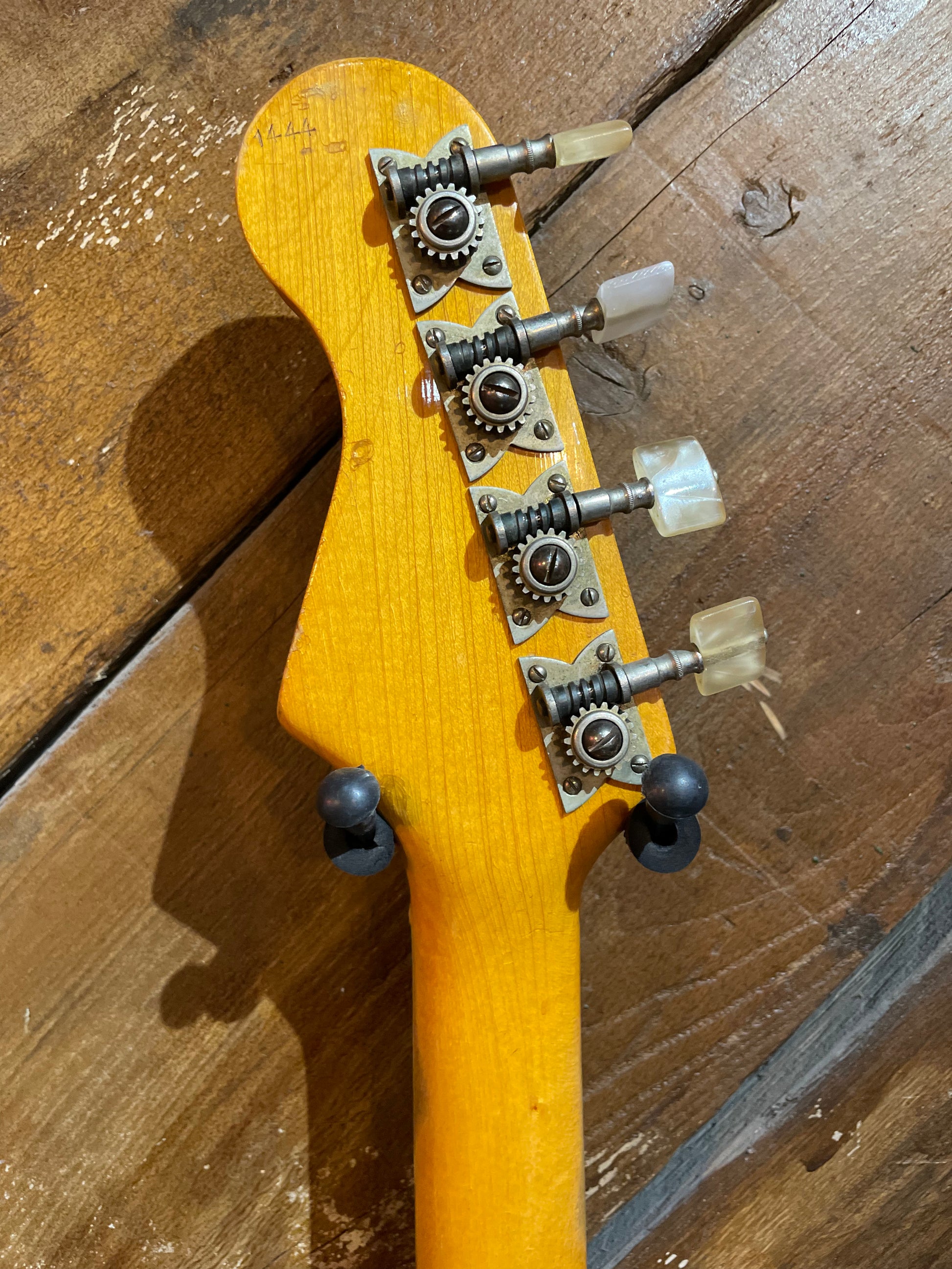 S/H 1962 Hofner 185 Artist Bass, Red