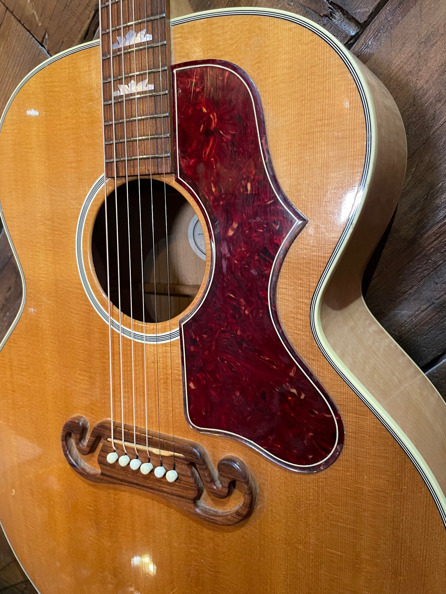 S/H 2010 Gibson J-200 Studio, Natural