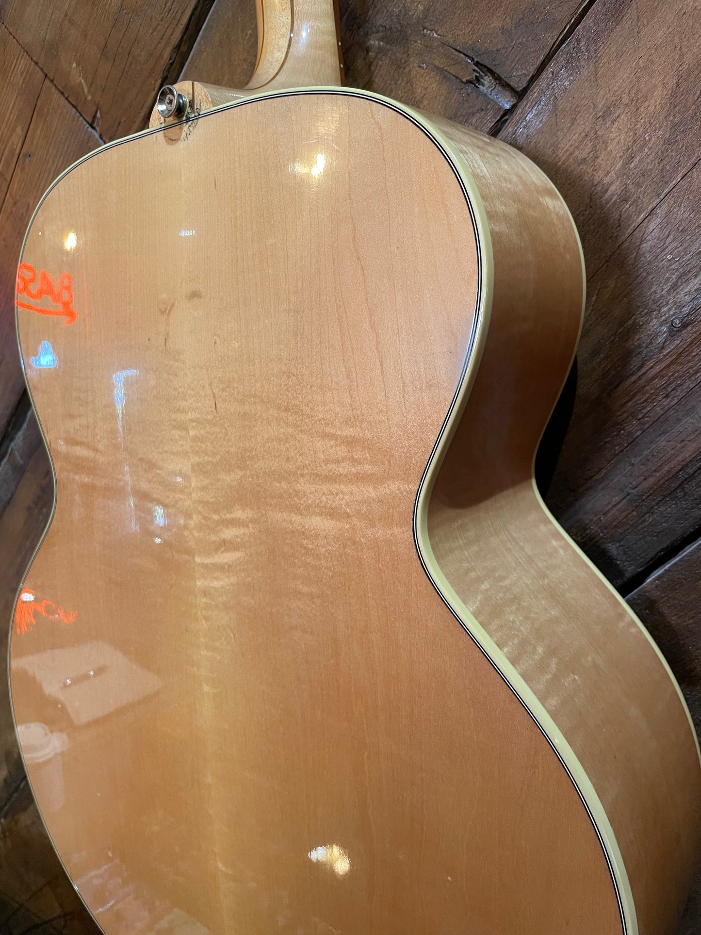 S/H 2010 Gibson J-200 Studio, Natural