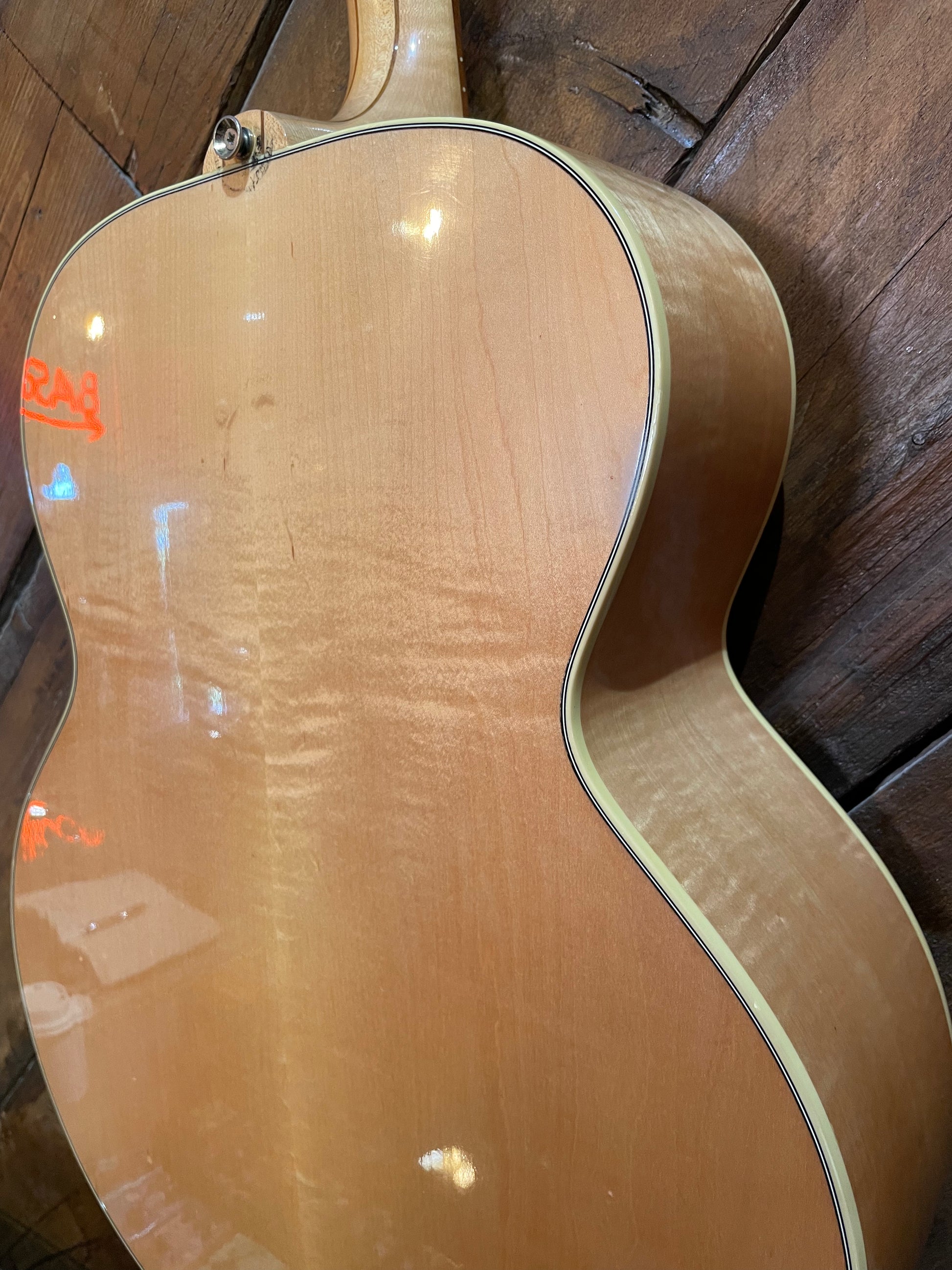 S/H 2010 Gibson J-200 Studio, Natural